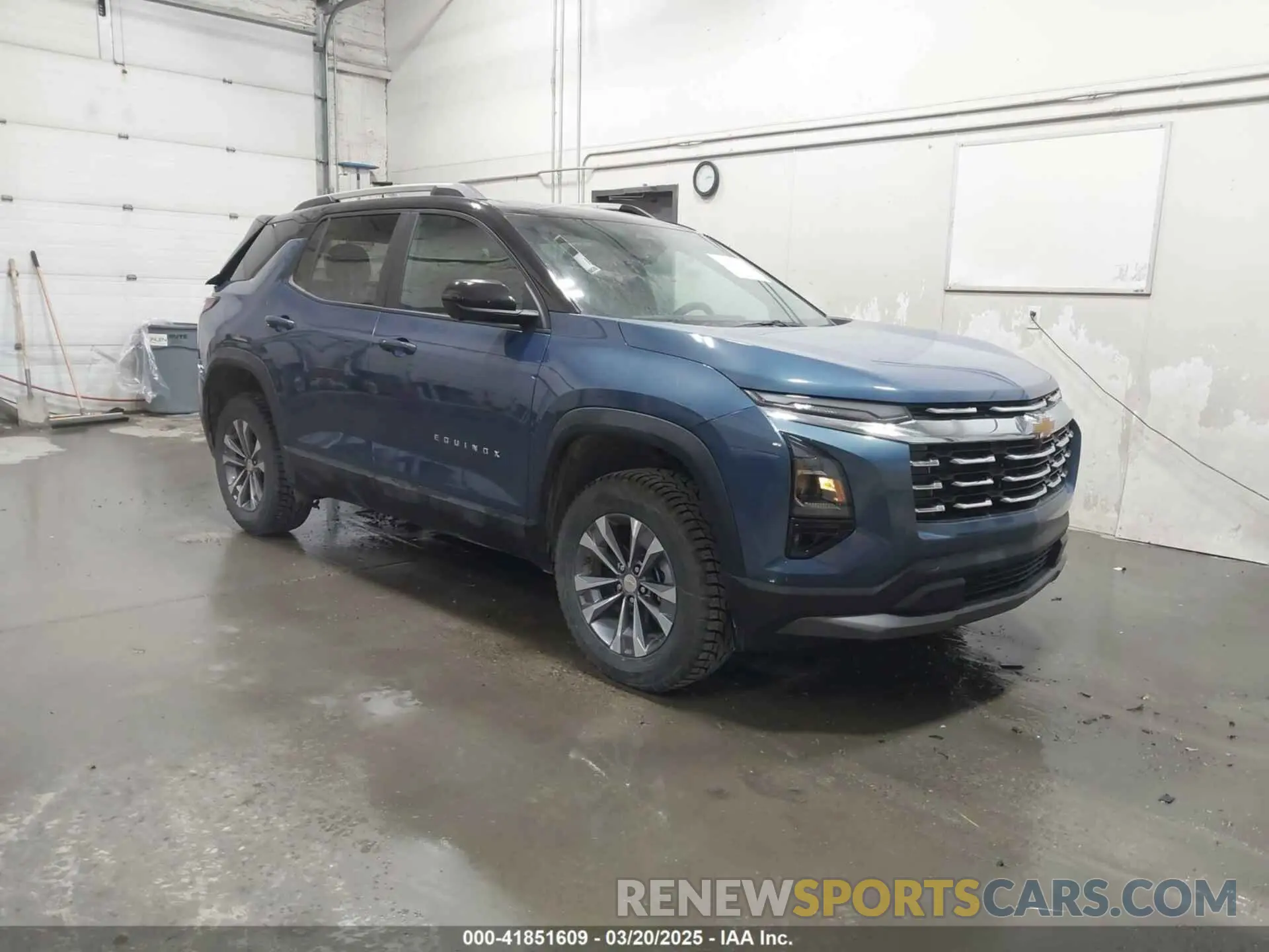 1 Фотография поврежденного автомобиля 3GNAXHEG1SL104577 CHEVROLET EQUINOX 2025