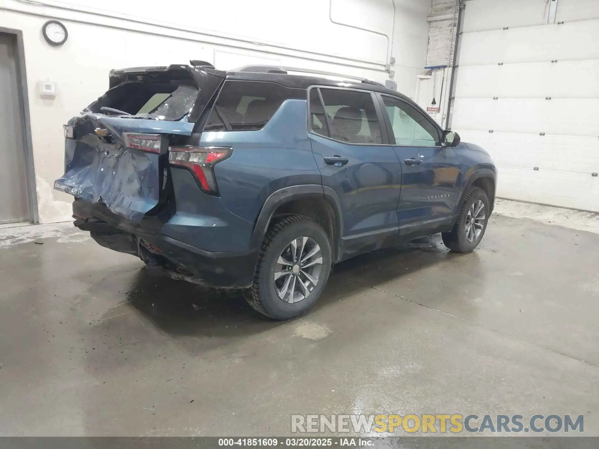 4 Фотография поврежденного автомобиля 3GNAXHEG1SL104577 CHEVROLET EQUINOX 2025