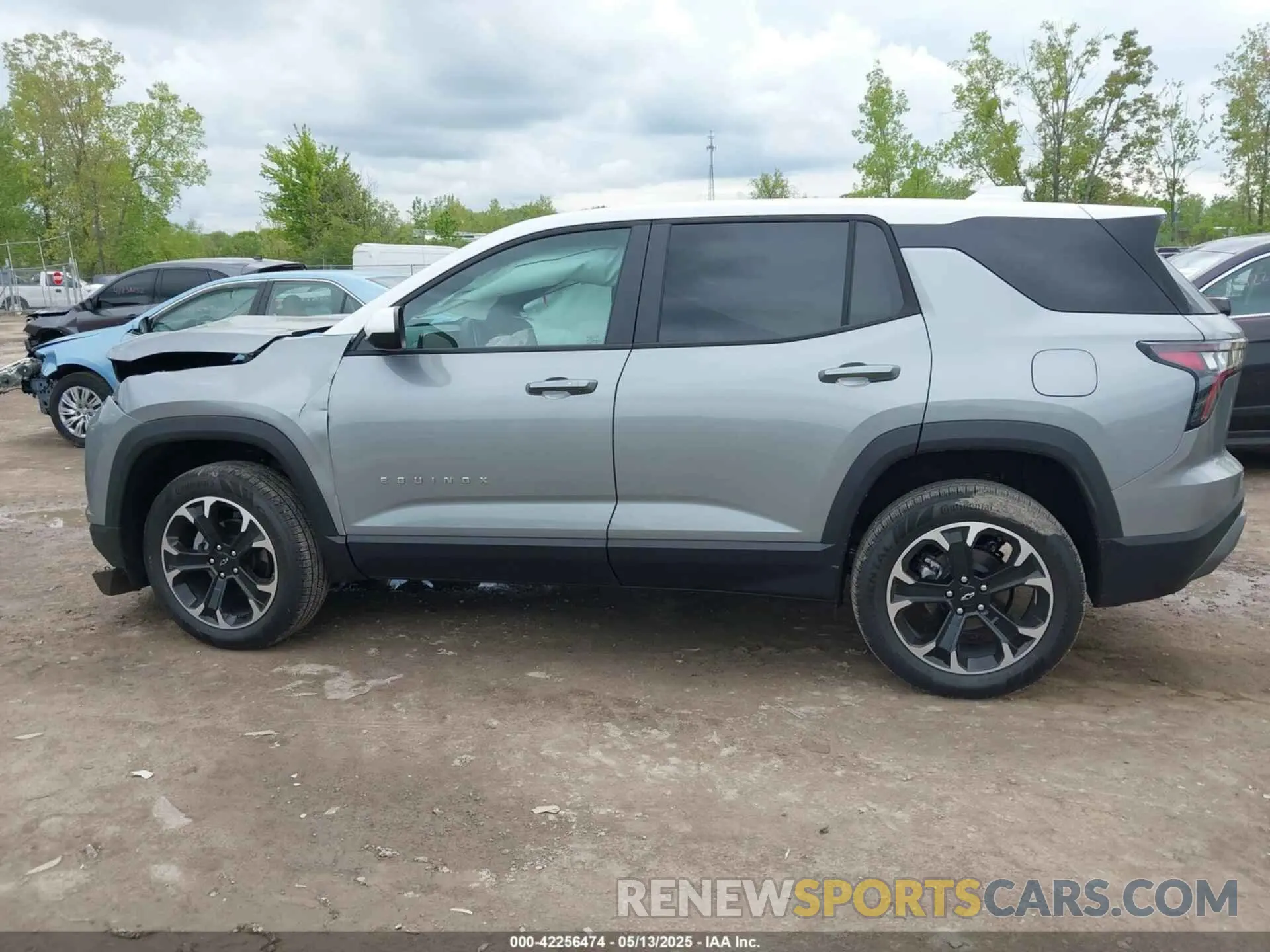 14 Photograph of a damaged car 3GNAXHEG1SL285342 CHEVROLET EQUINOX 2025