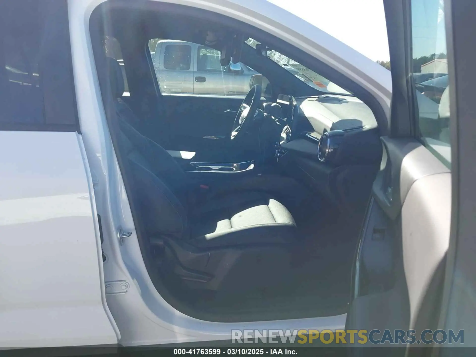 5 Photograph of a damaged car 3GNAXHEG3SL164182 CHEVROLET EQUINOX 2025