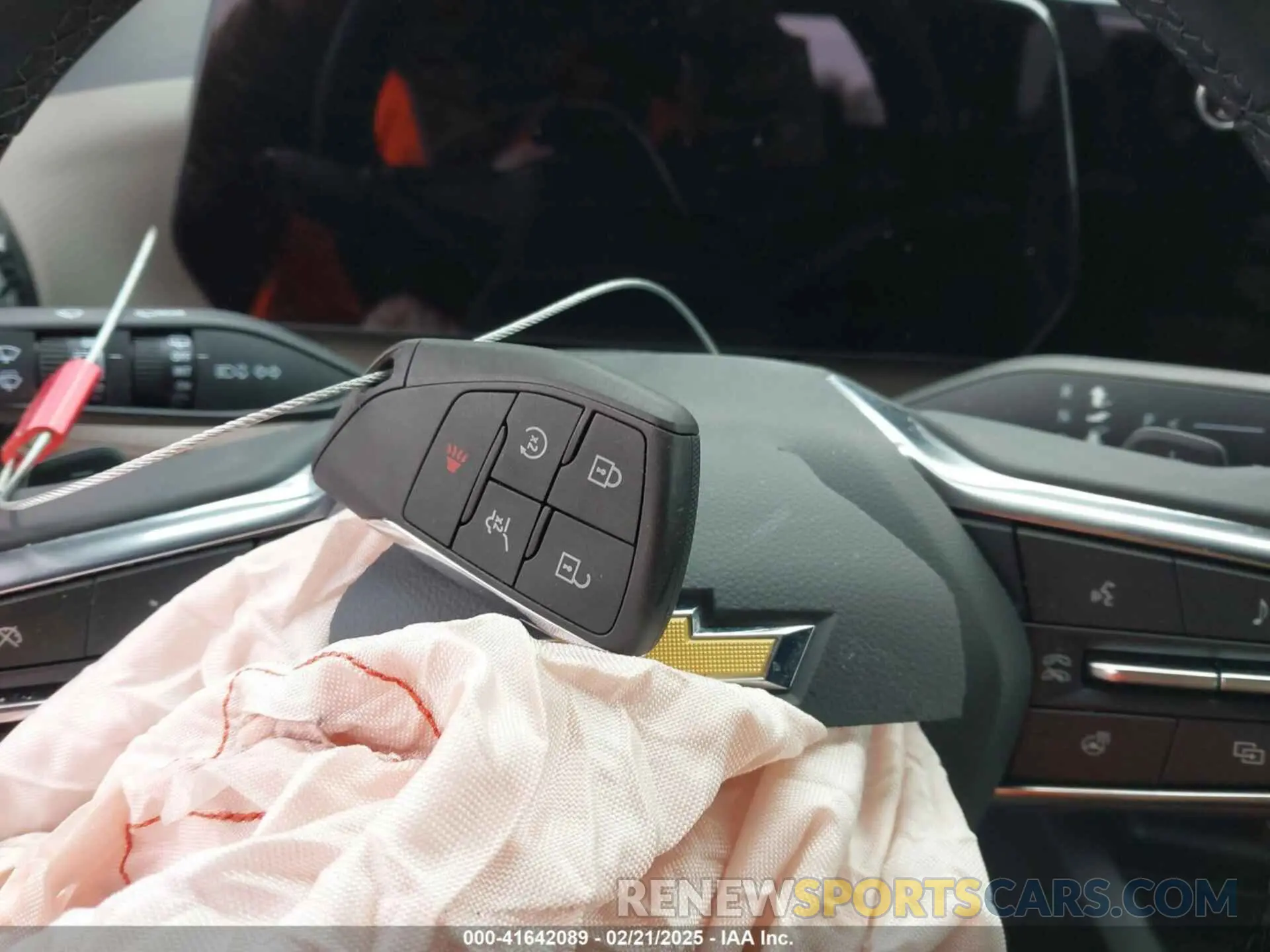 11 Photograph of a damaged car 3GNAXHEG7SL123425 CHEVROLET EQUINOX 2025