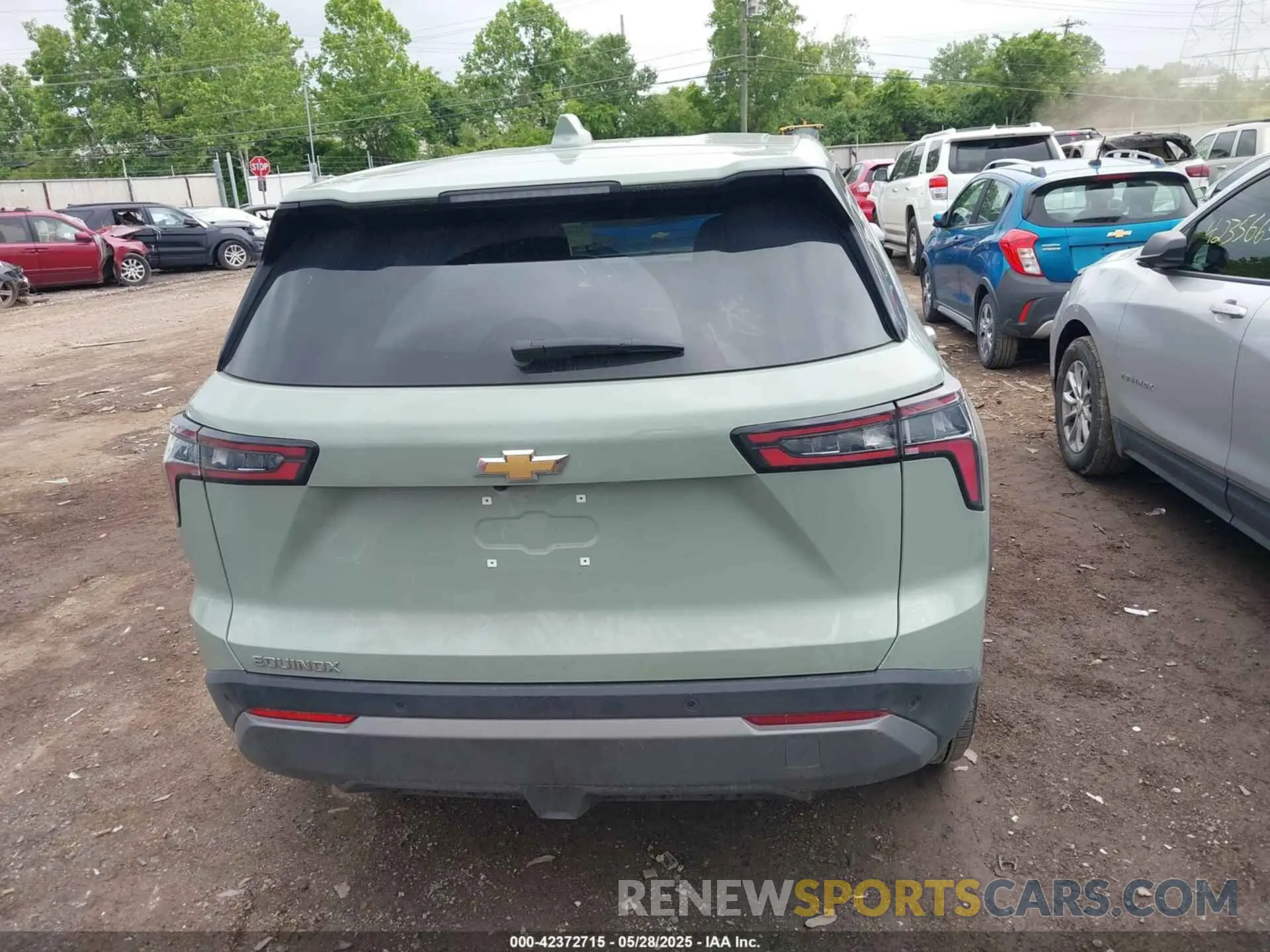17 Фотография поврежденного автомобиля 3GNAXHEG7SL182314 CHEVROLET EQUINOX 2025
