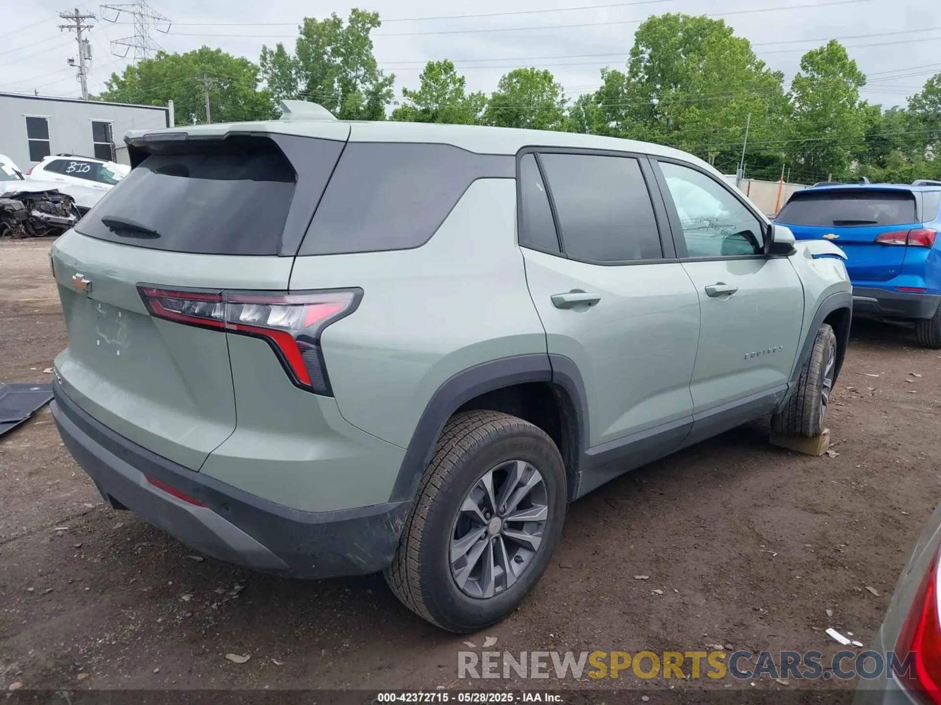 4 Фотография поврежденного автомобиля 3GNAXHEG7SL182314 CHEVROLET EQUINOX 2025