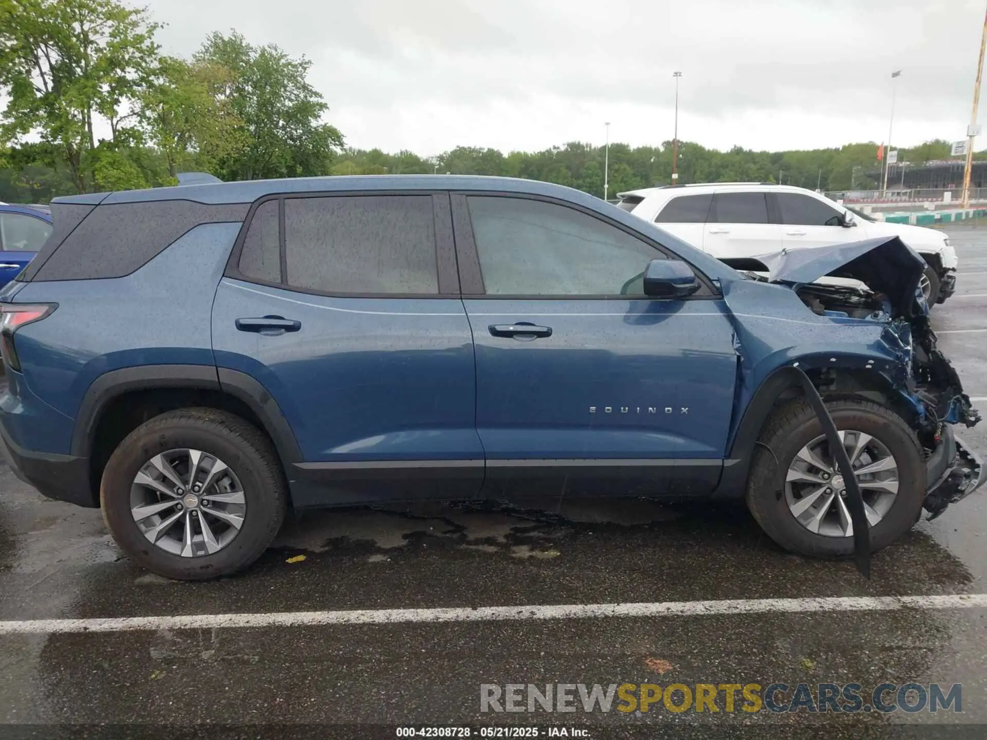 13 Photograph of a damaged car 3GNAXHEG7SL207177 CHEVROLET EQUINOX 2025