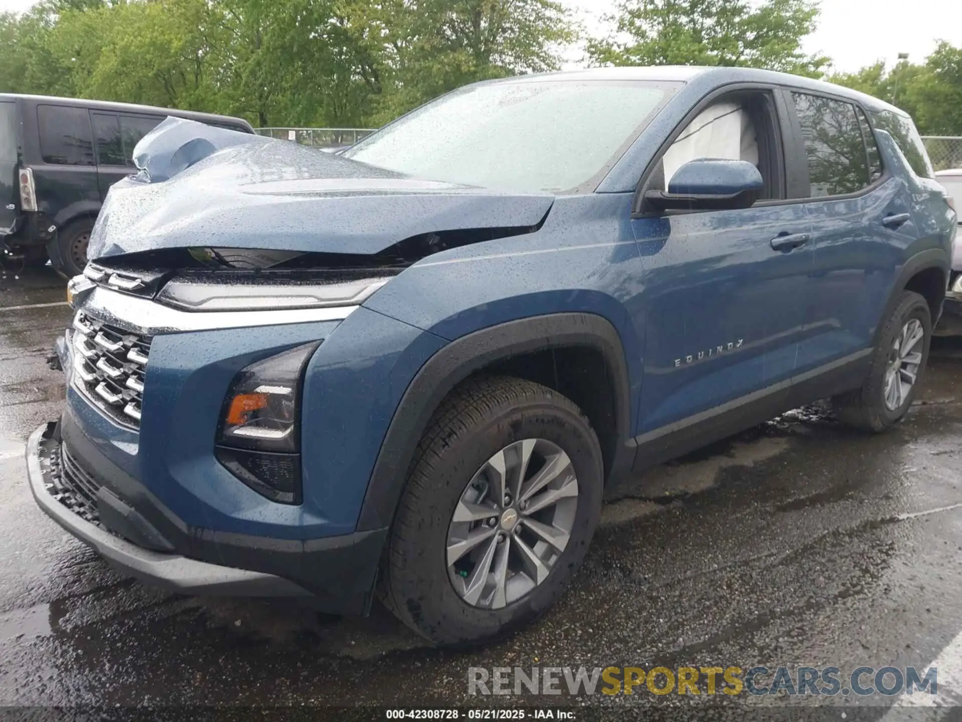 2 Photograph of a damaged car 3GNAXHEG7SL207177 CHEVROLET EQUINOX 2025