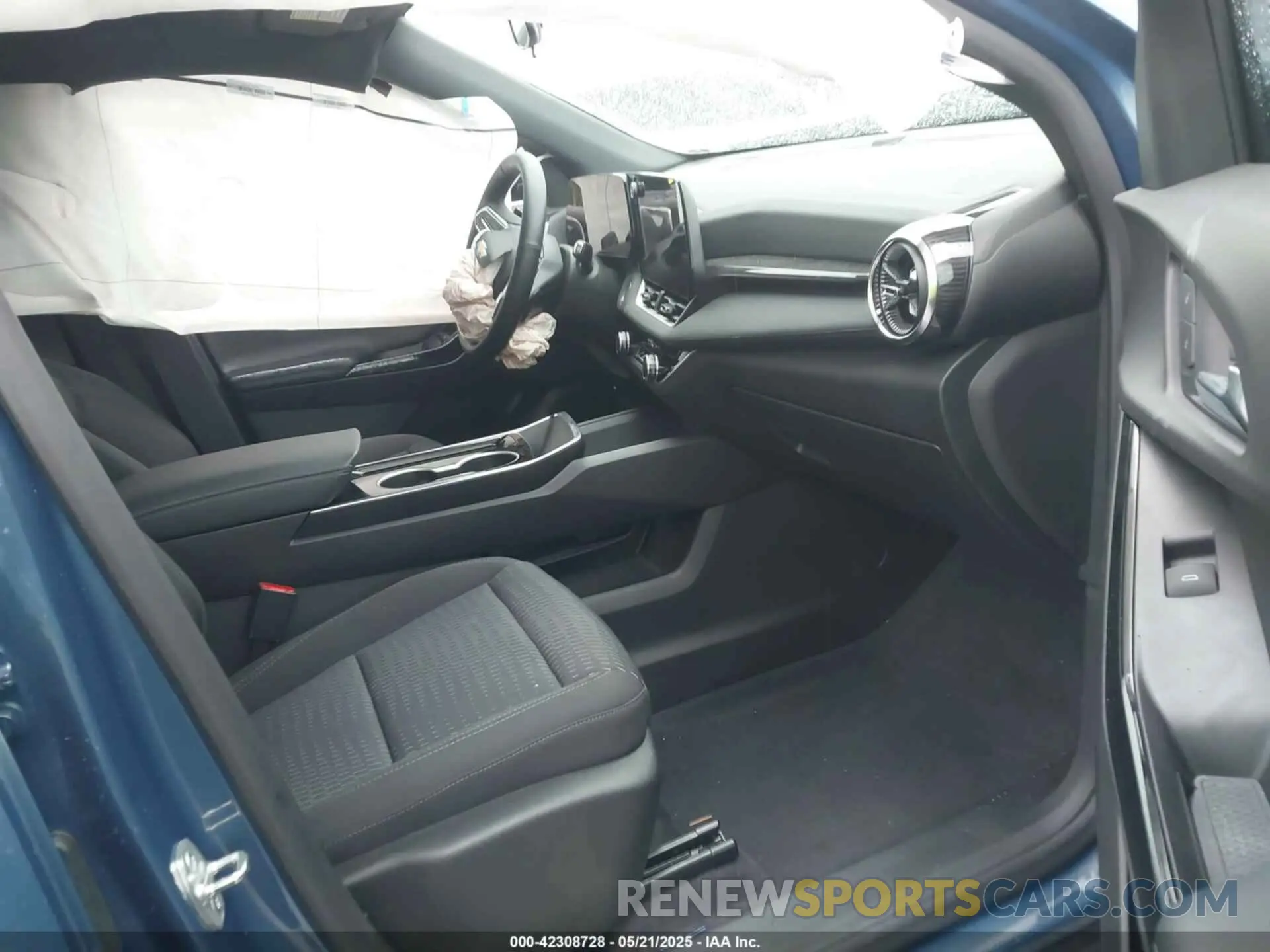 5 Photograph of a damaged car 3GNAXHEG7SL207177 CHEVROLET EQUINOX 2025