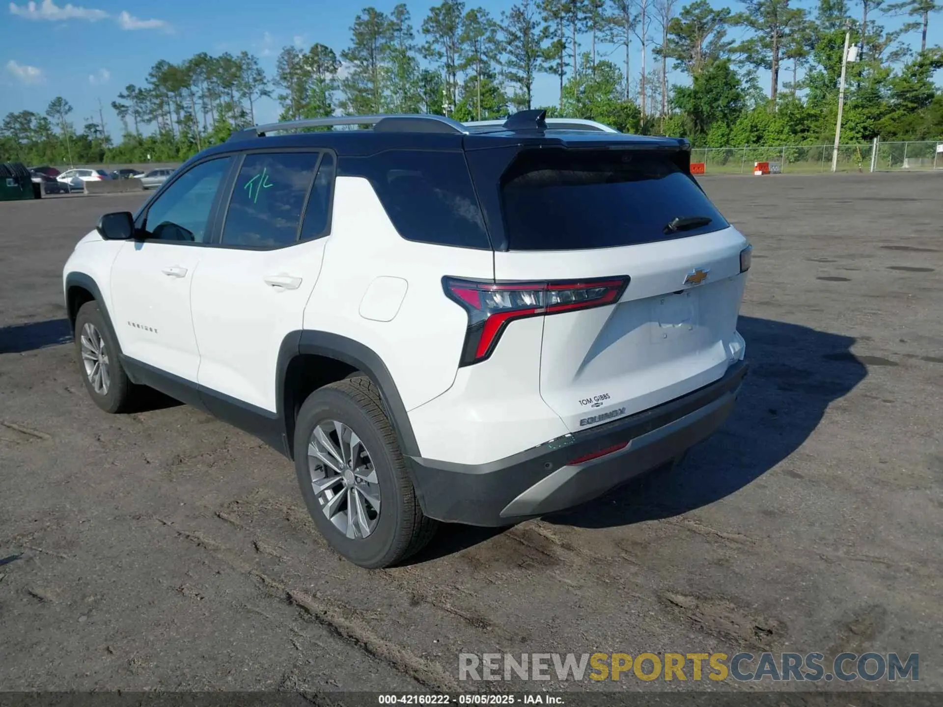 3 Photograph of a damaged car 3GNAXHEG9SL108876 CHEVROLET EQUINOX 2025