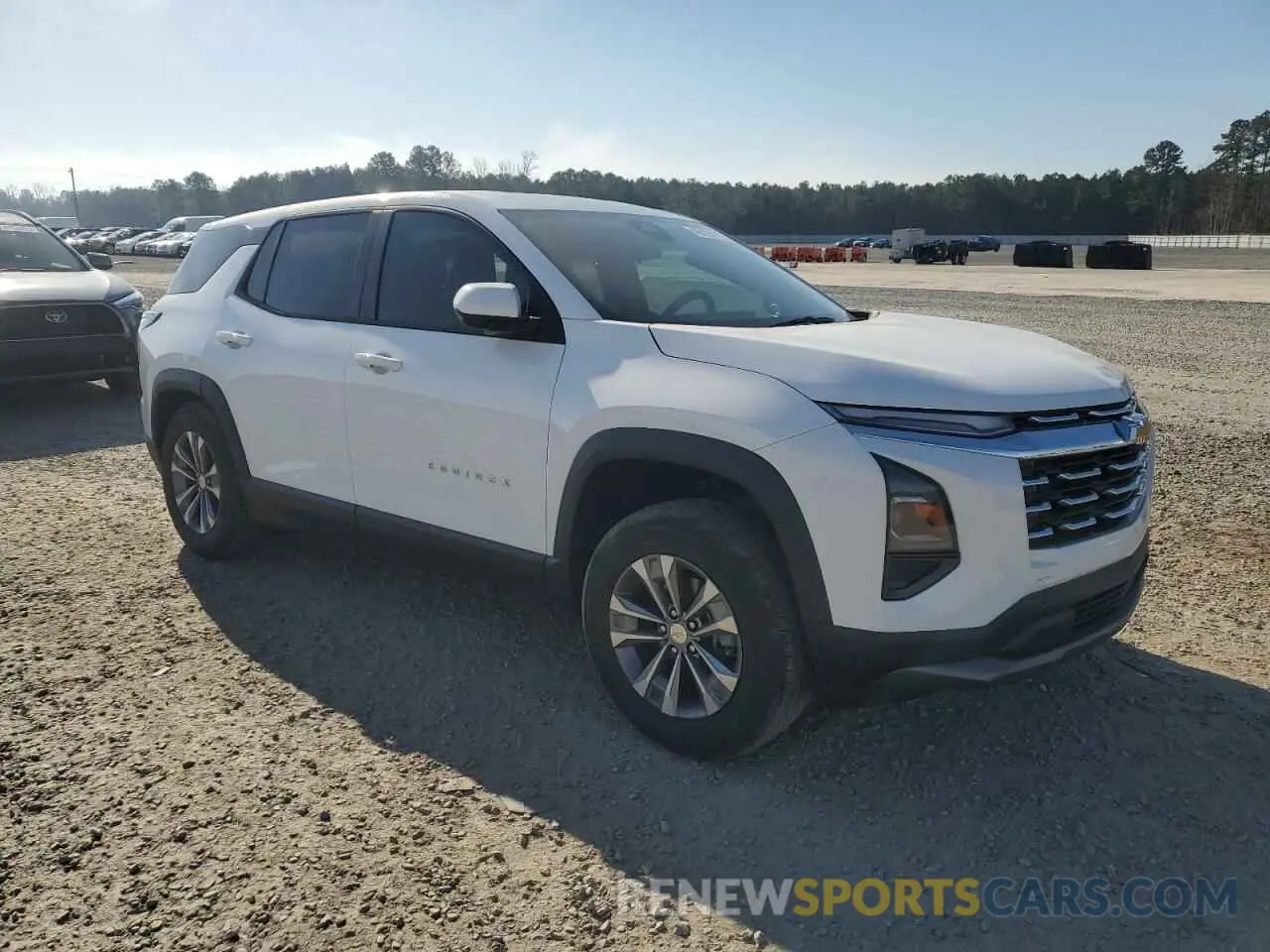 4 Фотография поврежденного автомобиля 3GNAXHEG9SL246286 CHEVROLET EQUINOX 2025