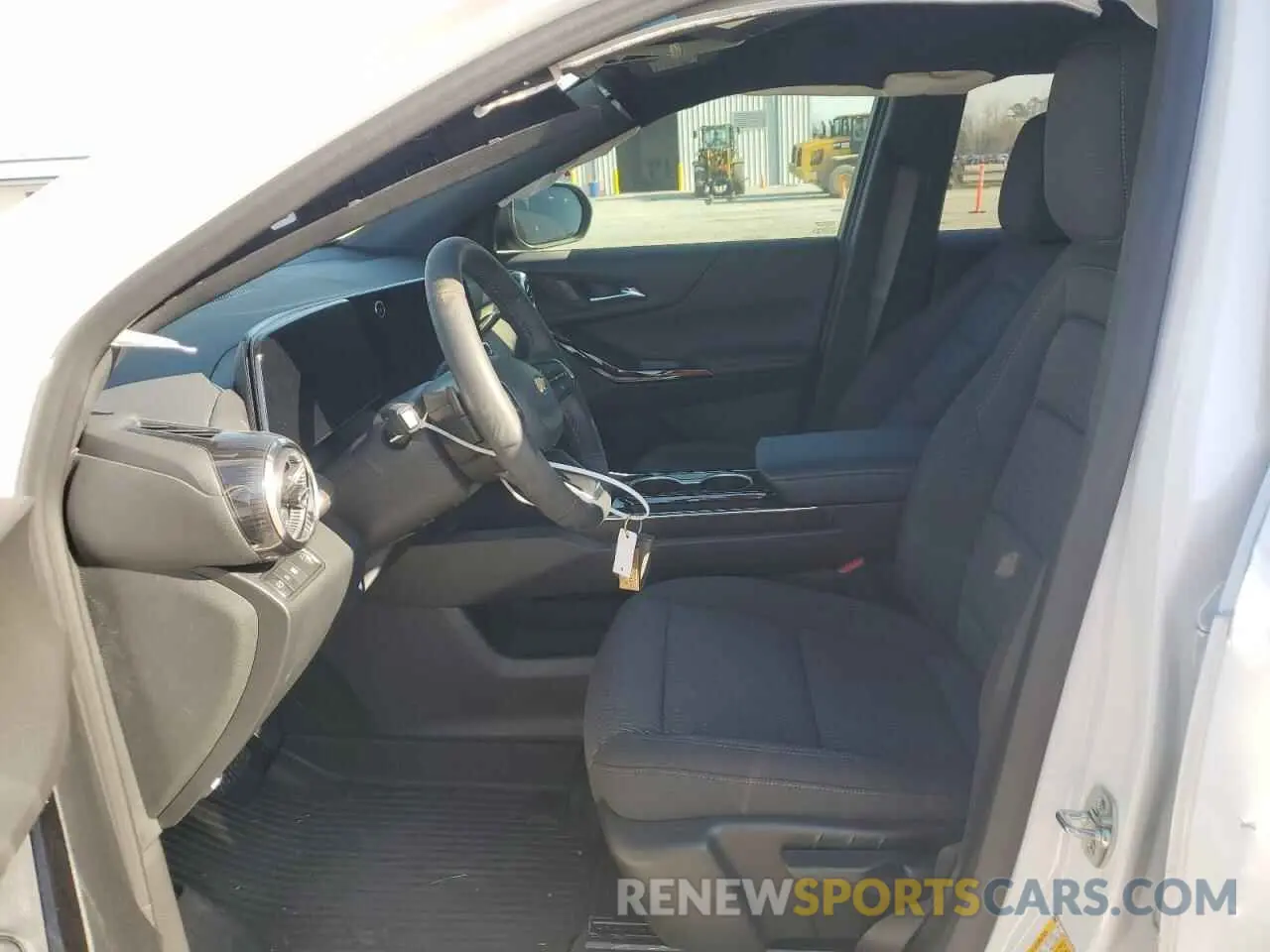 7 Фотография поврежденного автомобиля 3GNAXHEG9SL246286 CHEVROLET EQUINOX 2025