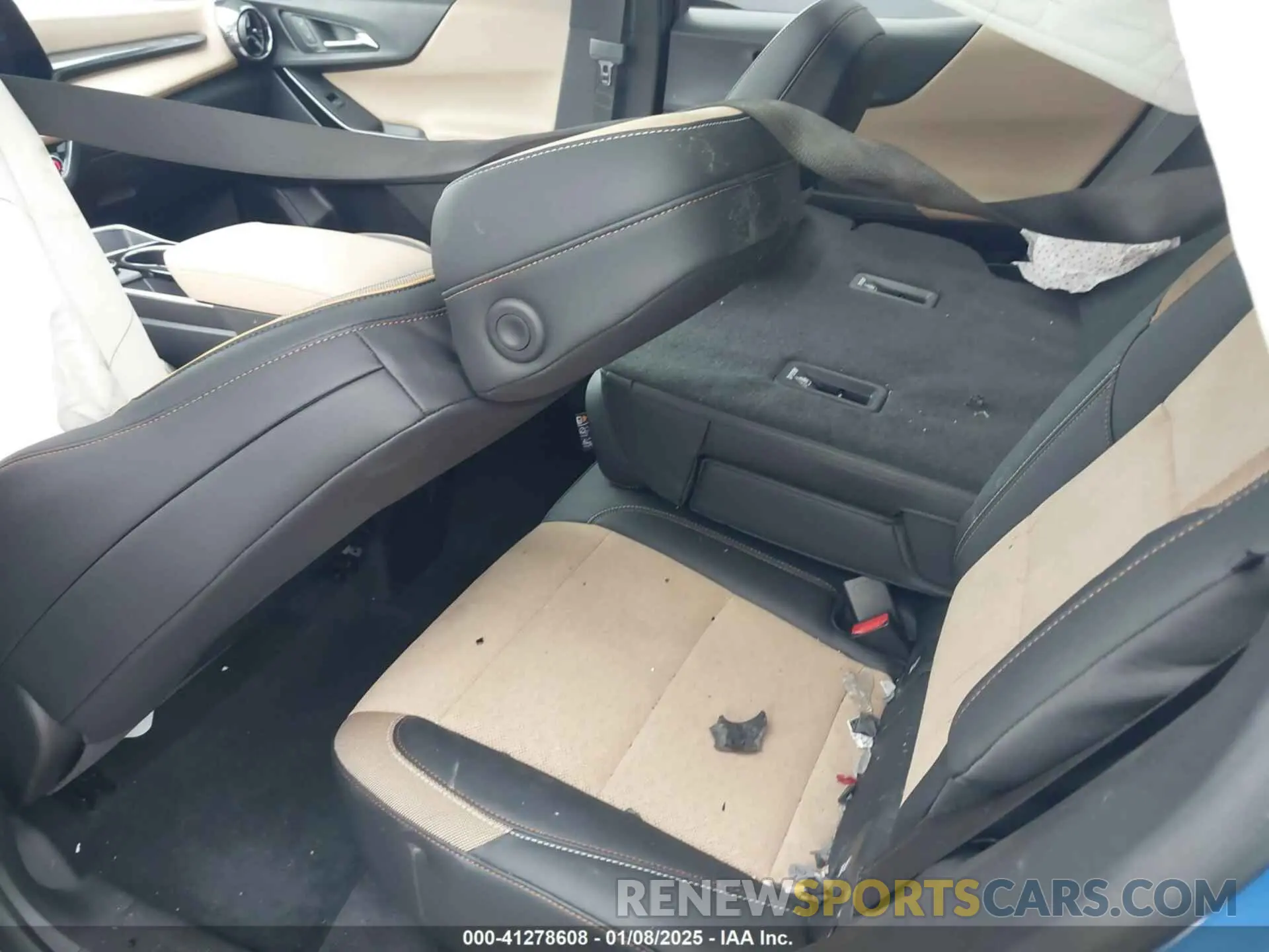 8 Photograph of a damaged car 3GNAXKEG6SL139063 CHEVROLET EQUINOX 2025