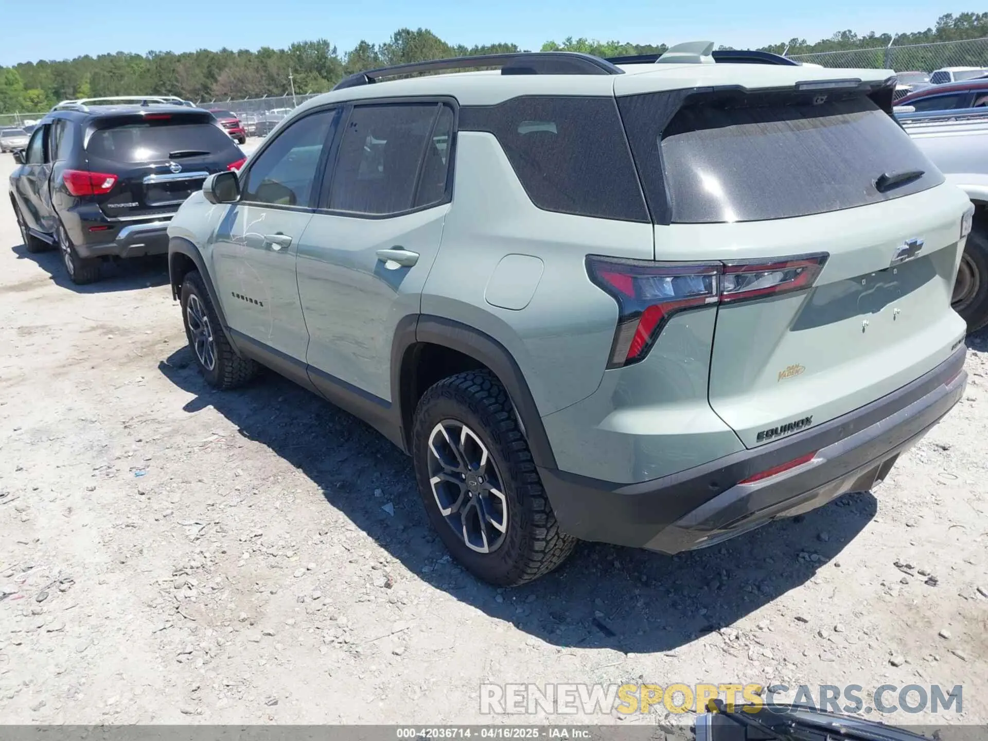 3 Фотография поврежденного автомобиля 3GNAXKEG7SL173965 CHEVROLET EQUINOX 2025