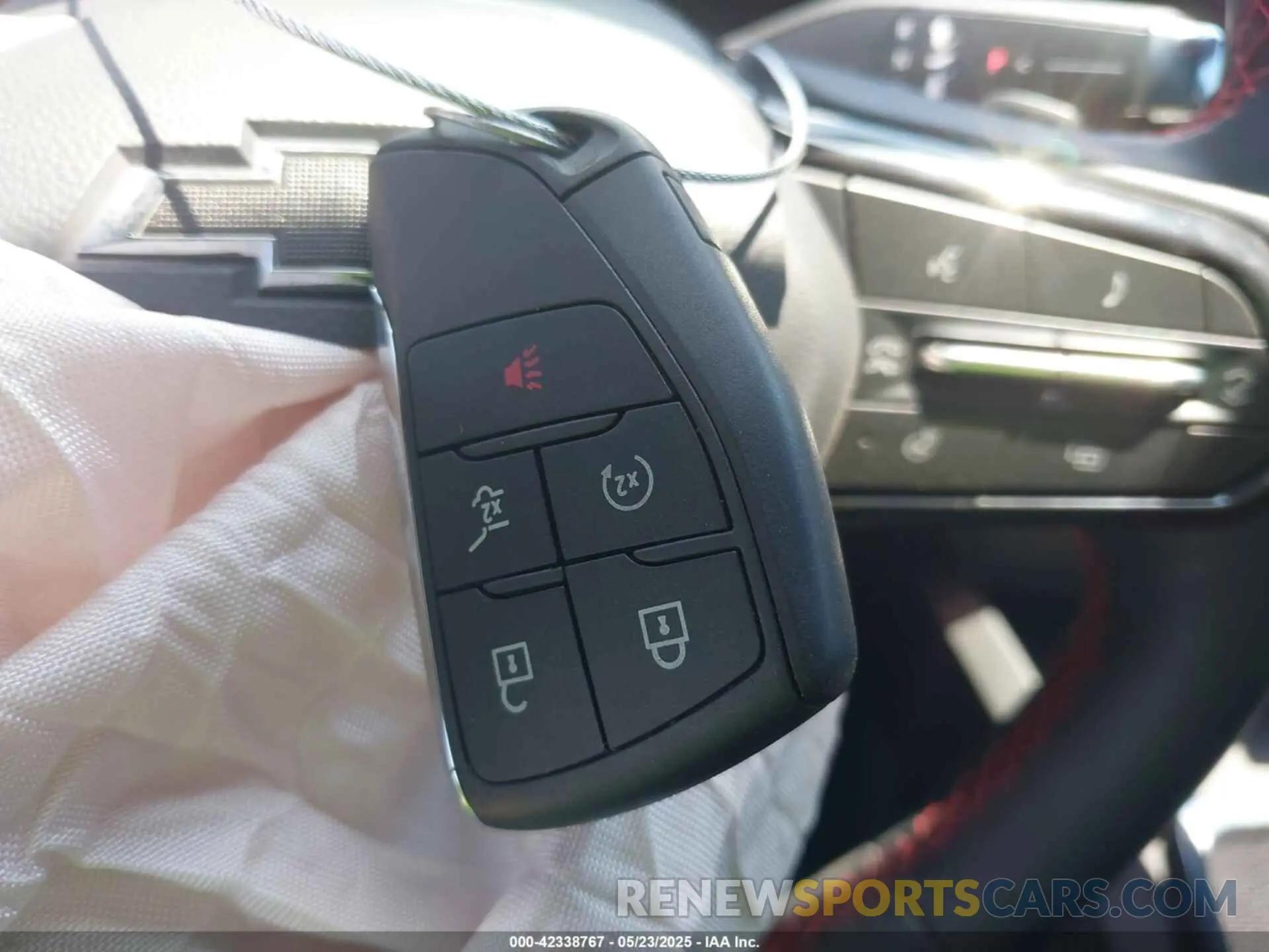 11 Фотография поврежденного автомобиля 3GNAXLEG4SL142744 CHEVROLET EQUINOX 2025