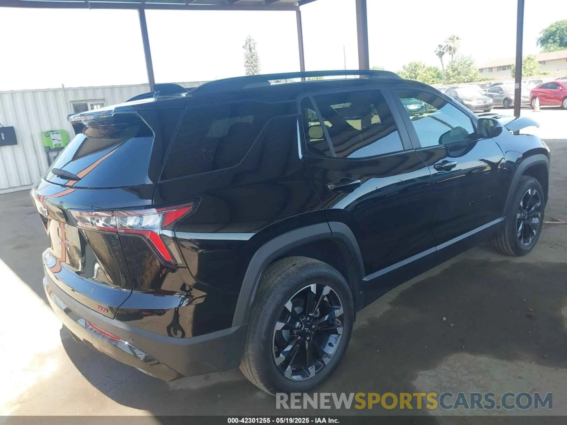 4 Photograph of a damaged car 3GNAXLEG6SL307967 CHEVROLET EQUINOX 2025