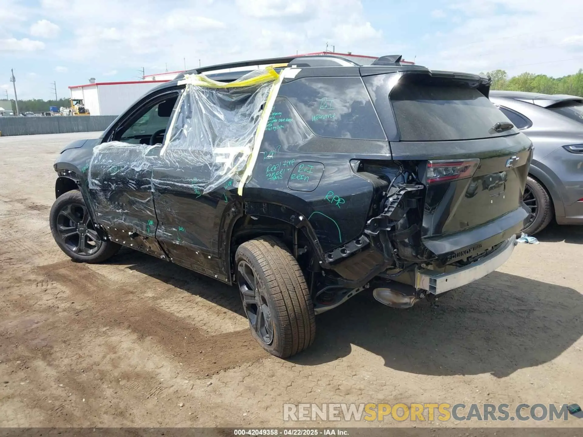 3 Фотография поврежденного автомобиля 3GNAXPEG0SL173366 CHEVROLET EQUINOX 2025