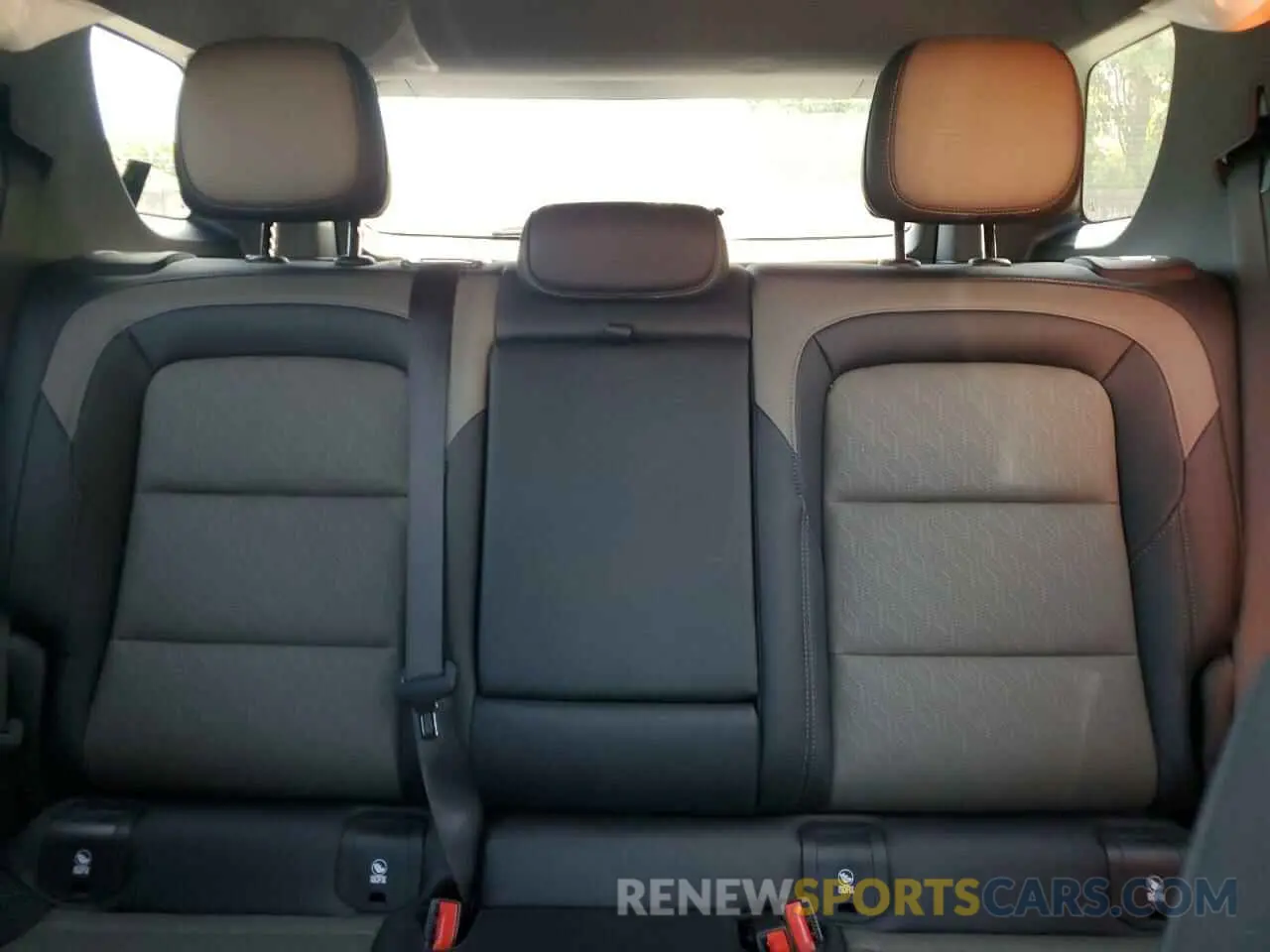 10 Photograph of a damaged car 3GNAXPEG1SL134737 CHEVROLET EQUINOX 2025