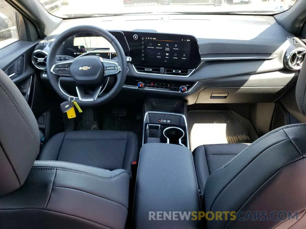 8 Фотография поврежденного автомобиля 3GNAXPEG3SL283215 CHEVROLET EQUINOX 2025