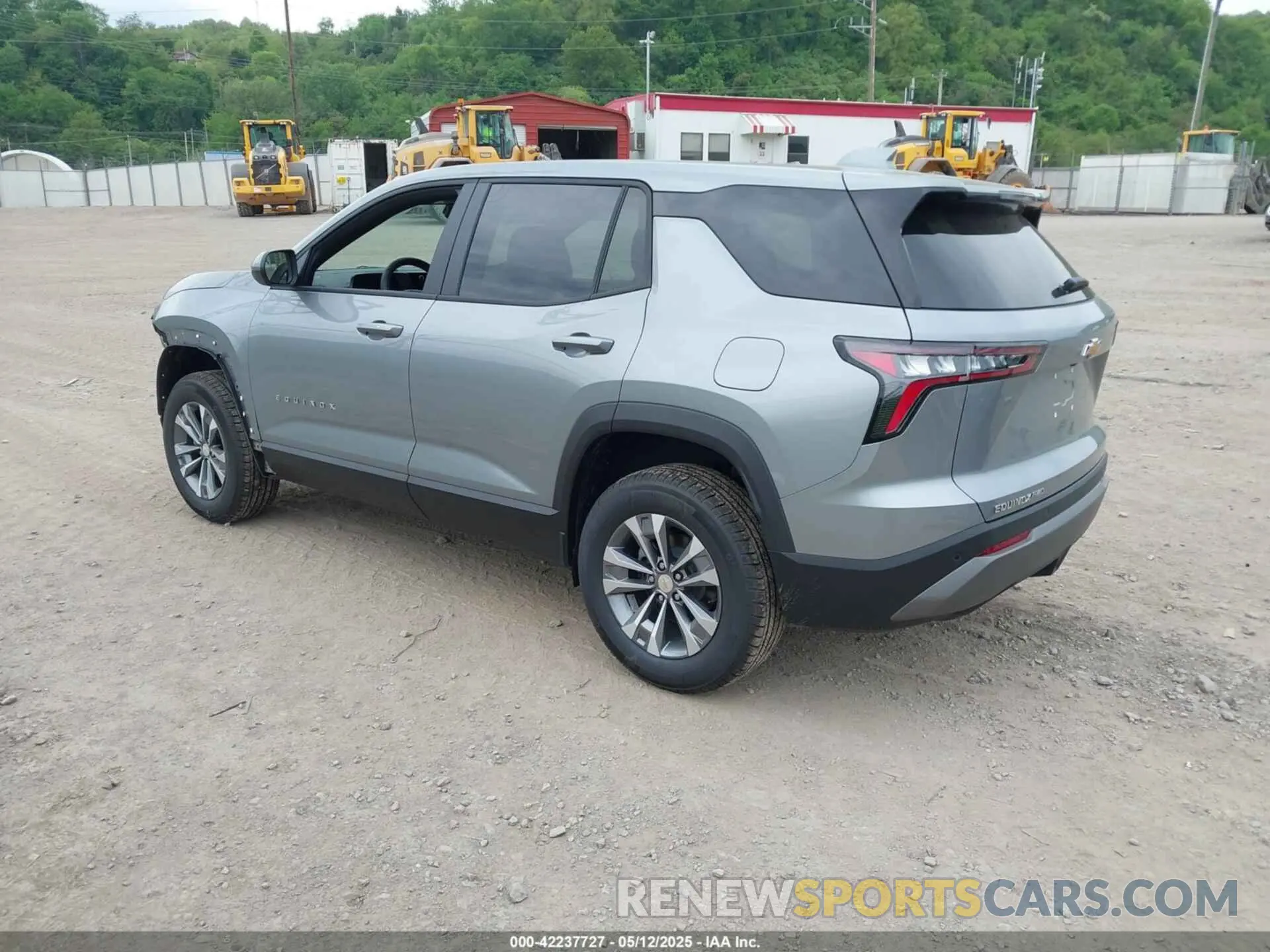 3 Photograph of a damaged car 3GNAXPEG4SL325018 CHEVROLET EQUINOX 2025