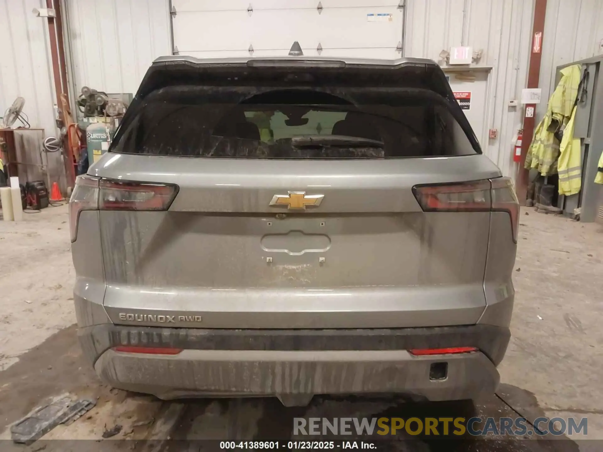 16 Photograph of a damaged car 3GNAXPEG5SL103717 CHEVROLET EQUINOX 2025