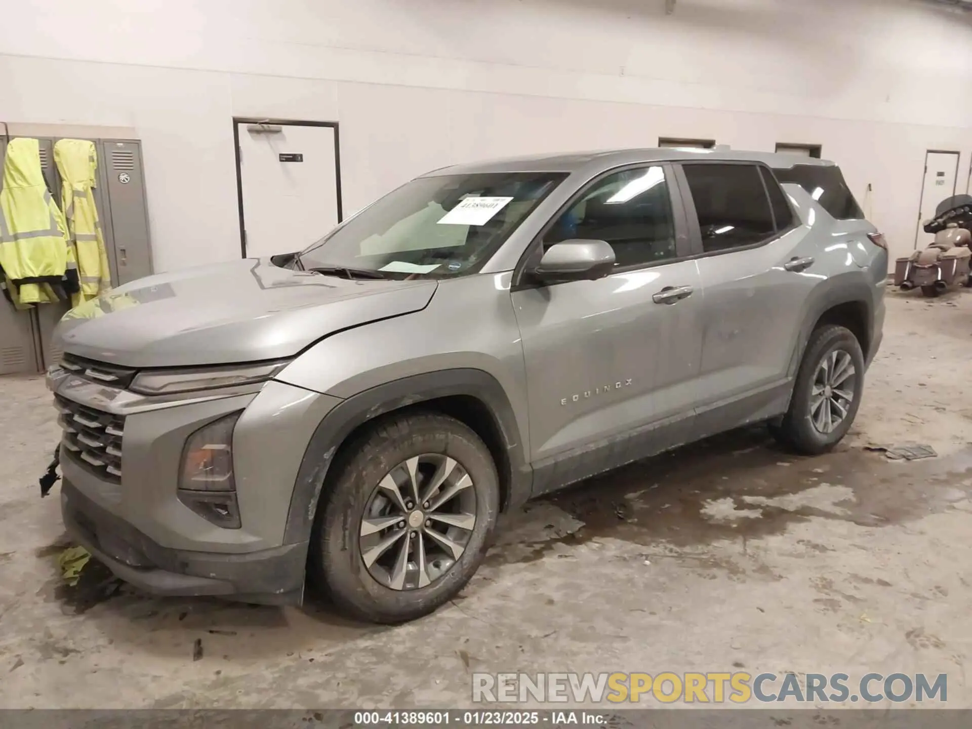2 Photograph of a damaged car 3GNAXPEG5SL103717 CHEVROLET EQUINOX 2025