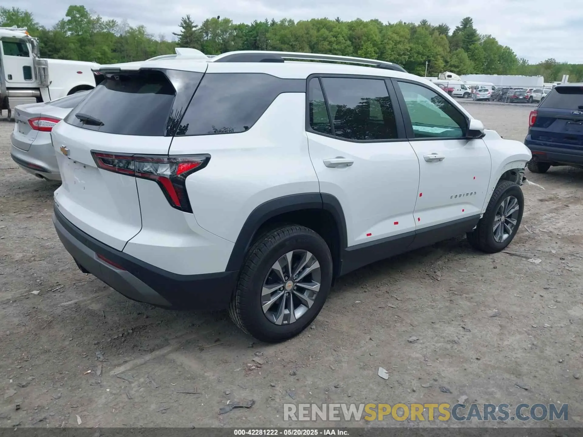 4 Фотография поврежденного автомобиля 3GNAXPEG5SL128164 CHEVROLET EQUINOX 2025