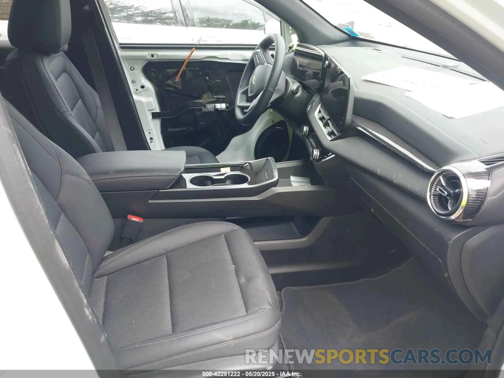 5 Фотография поврежденного автомобиля 3GNAXPEG5SL128164 CHEVROLET EQUINOX 2025