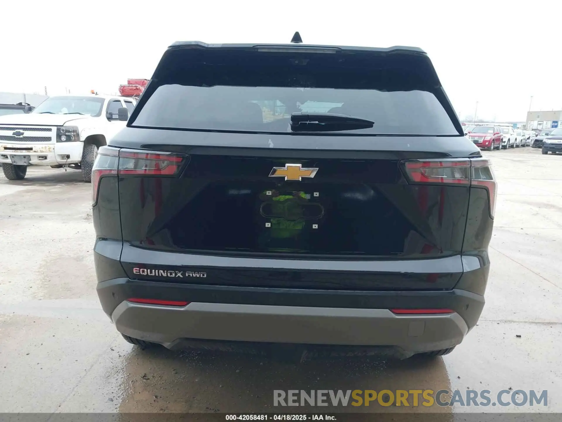14 Photograph of a damaged car 3GNAXPEG6SL130778 CHEVROLET EQUINOX 2025