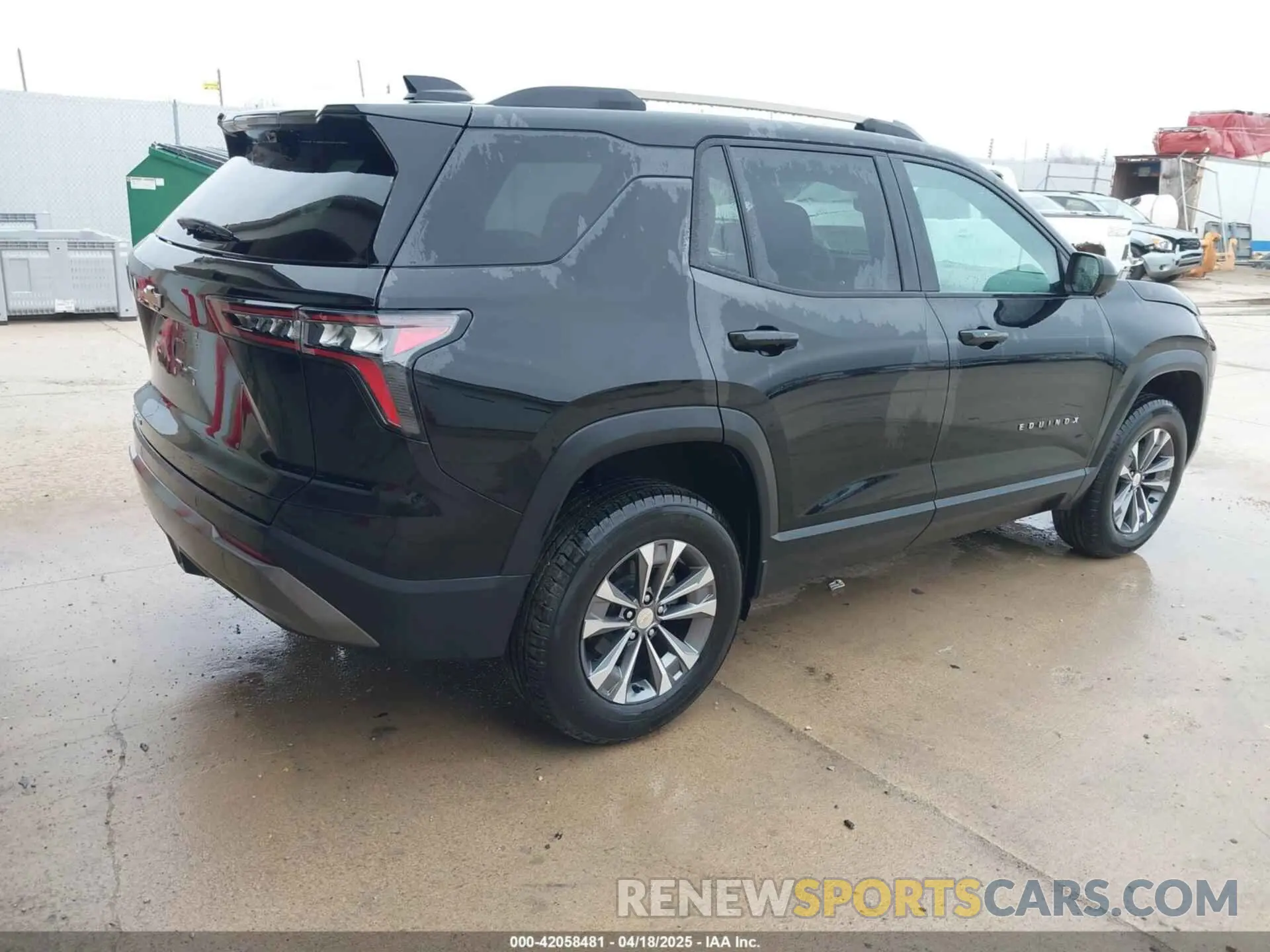 4 Photograph of a damaged car 3GNAXPEG6SL130778 CHEVROLET EQUINOX 2025