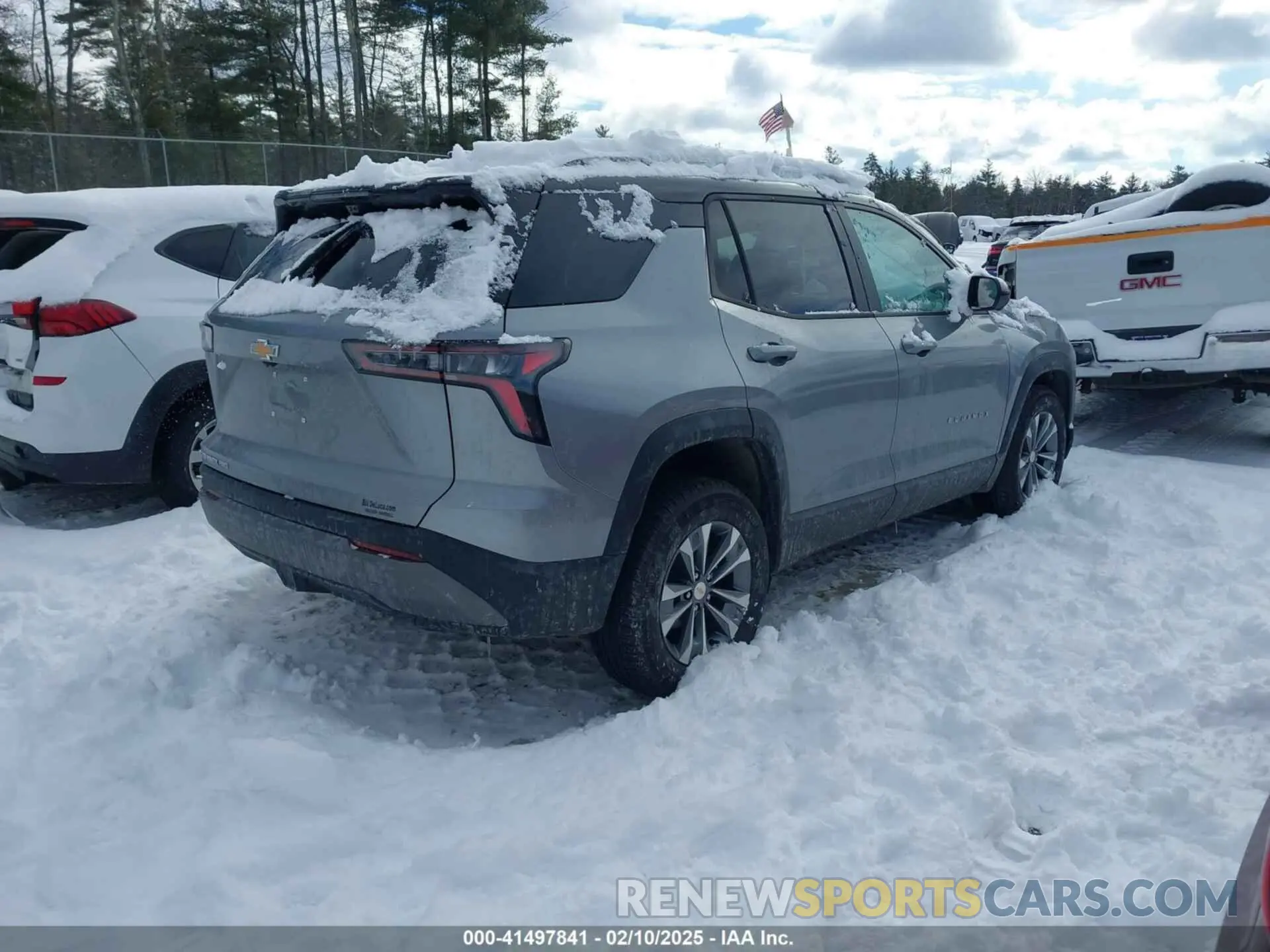 4 Photograph of a damaged car 3GNAXPEGXSL127964 CHEVROLET EQUINOX 2025