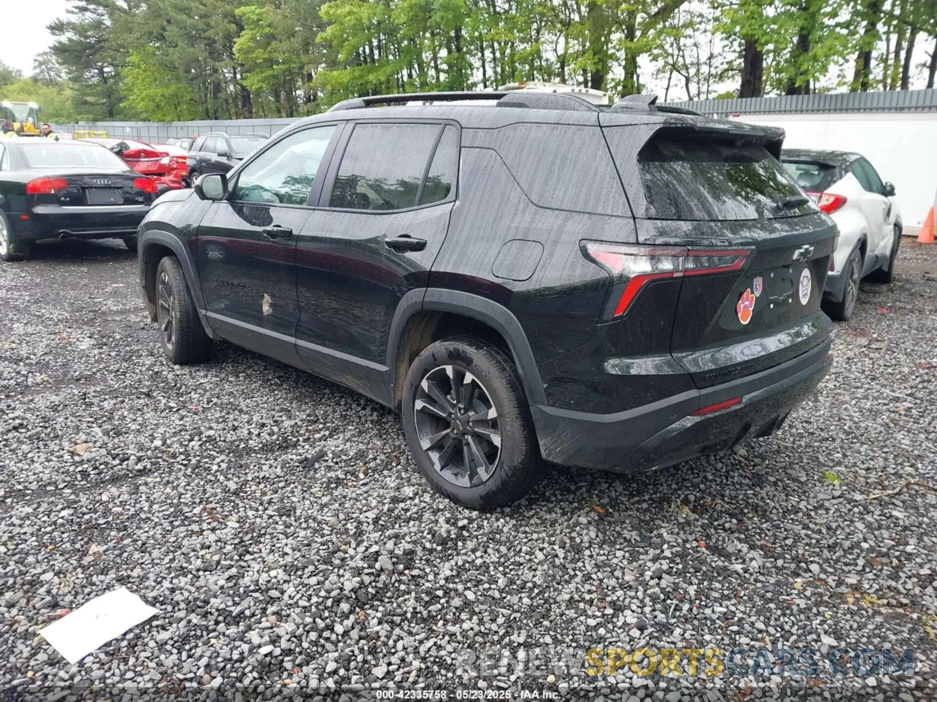 3 Photograph of a damaged car 3GNAXTEG2SL210426 CHEVROLET EQUINOX 2025