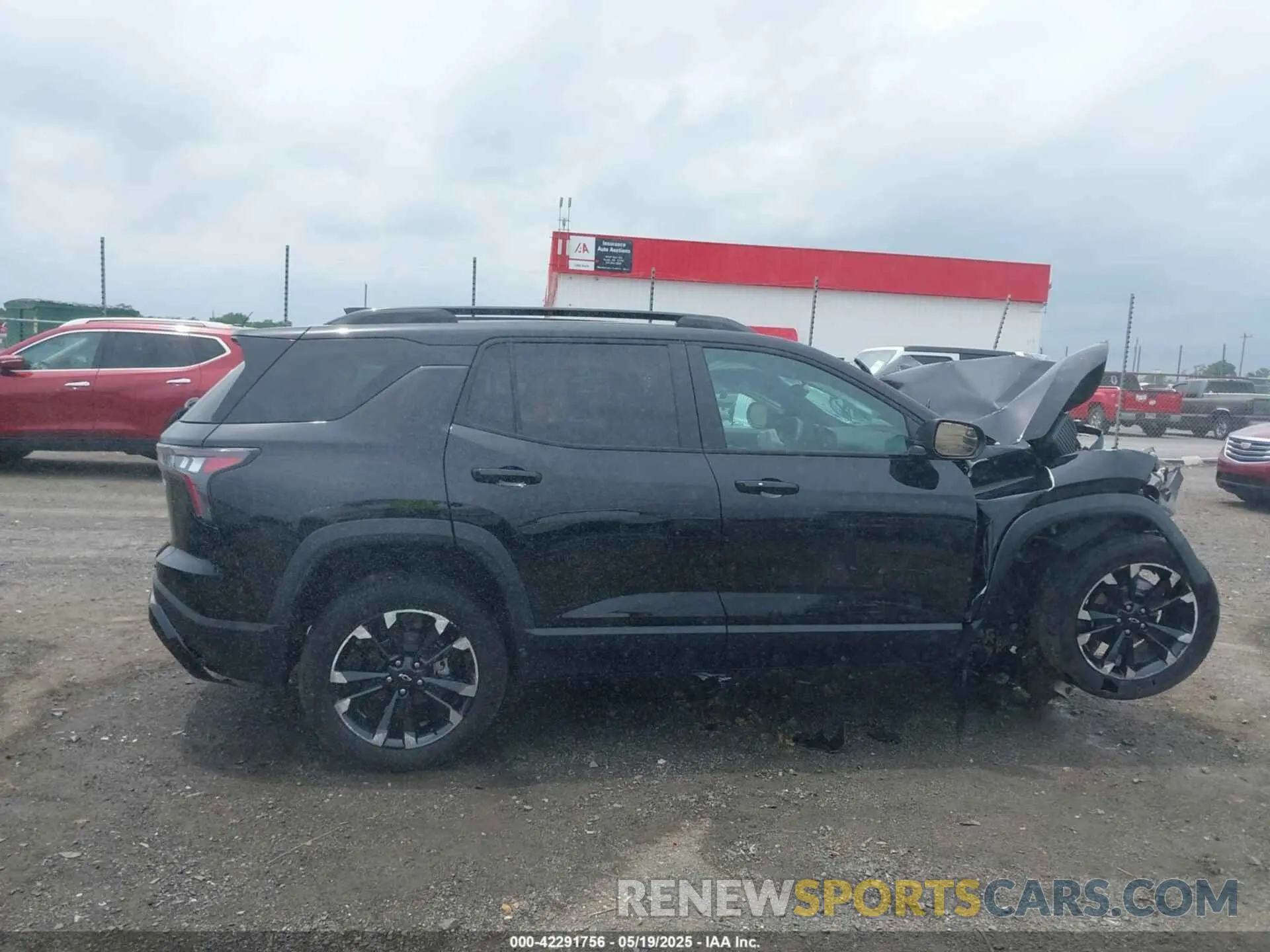 14 Photograph of a damaged car 3GNAXTEG5SL128612 CHEVROLET EQUINOX 2025