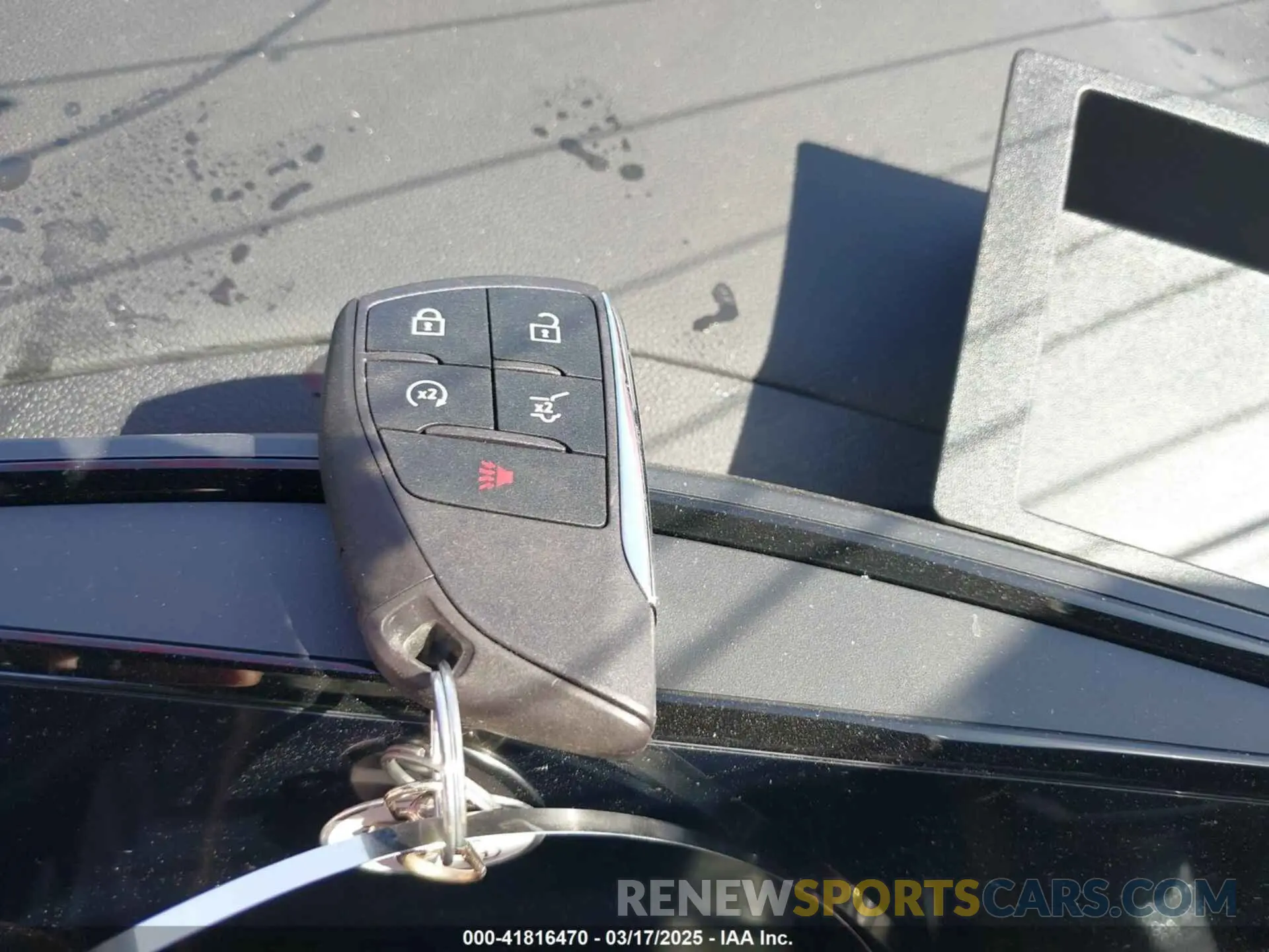 11 Photograph of a damaged car 3GNAXTEGXSL146412 CHEVROLET EQUINOX 2025