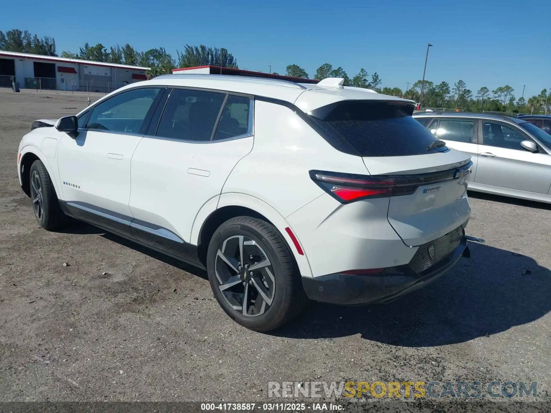 3 Фотография поврежденного автомобиля 3GN7DLRP5RS260069 CHEVROLET EQUINOX EV 2024