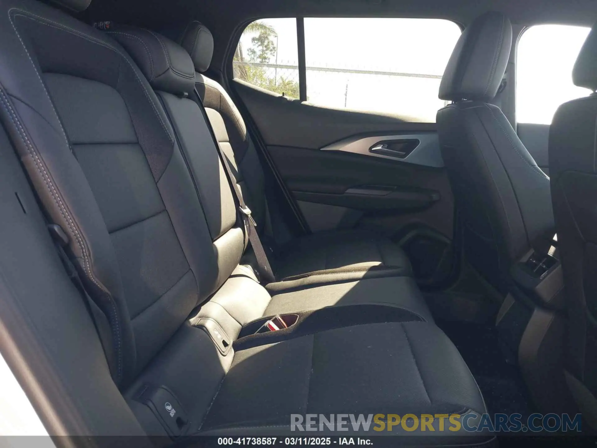 8 Фотография поврежденного автомобиля 3GN7DLRP5RS260069 CHEVROLET EQUINOX EV 2024