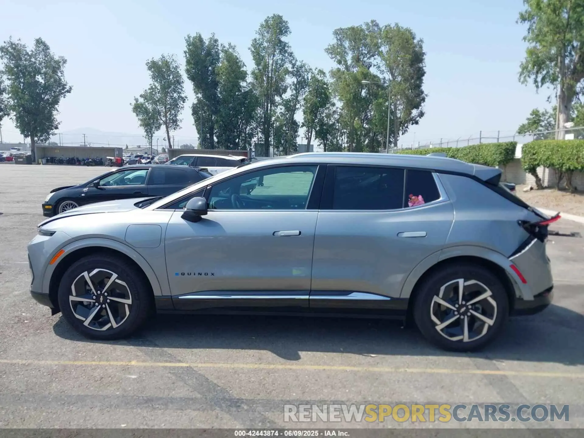 14 Photograph of a damaged car 3GN7DLRP6RS285191 CHEVROLET EQUINOX EV 2024