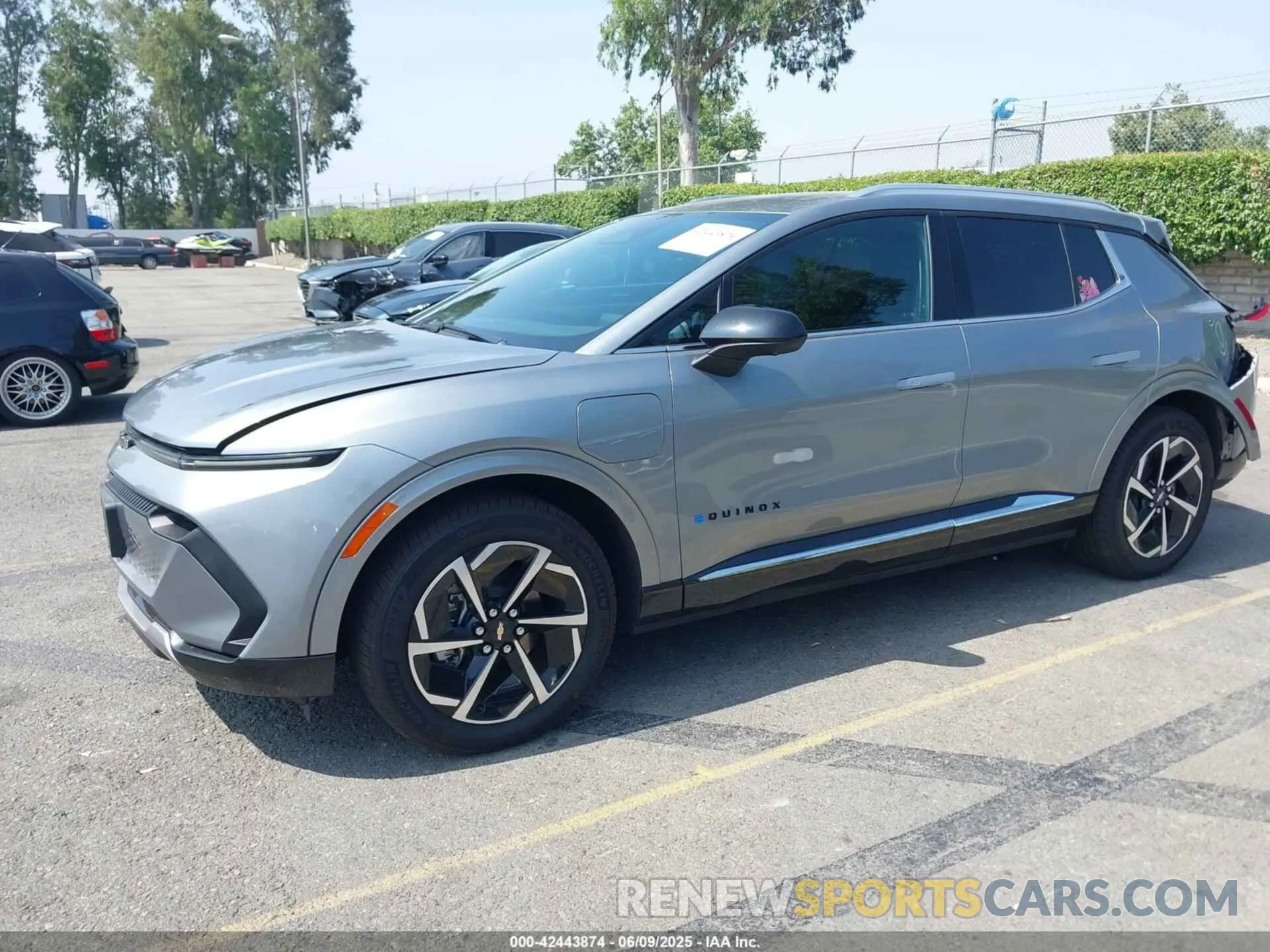 2 Photograph of a damaged car 3GN7DLRP6RS285191 CHEVROLET EQUINOX EV 2024