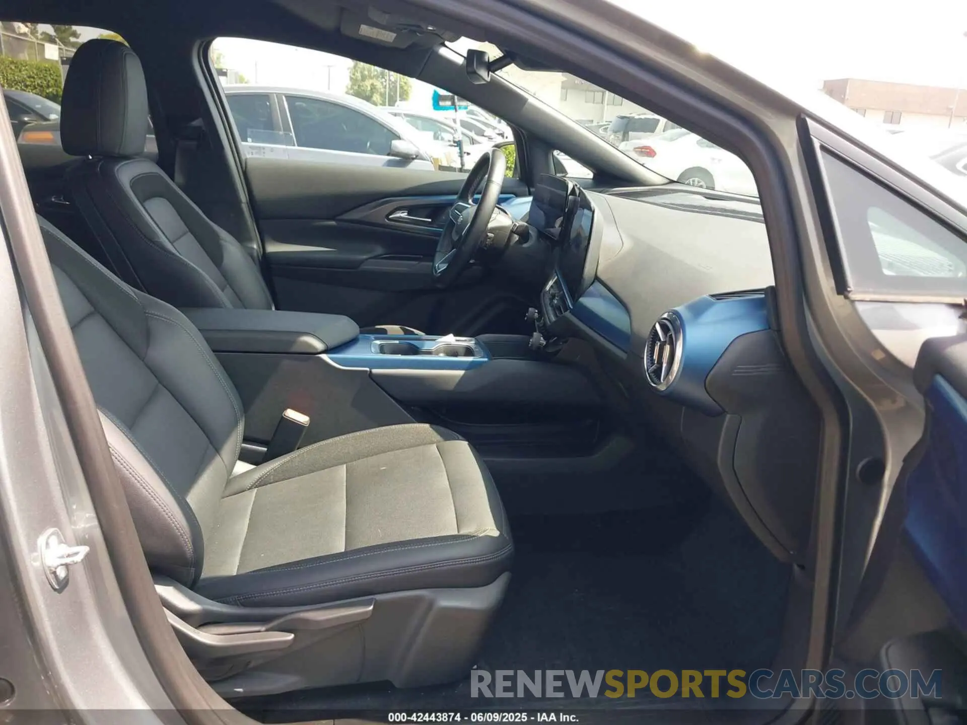 5 Photograph of a damaged car 3GN7DLRP6RS285191 CHEVROLET EQUINOX EV 2024