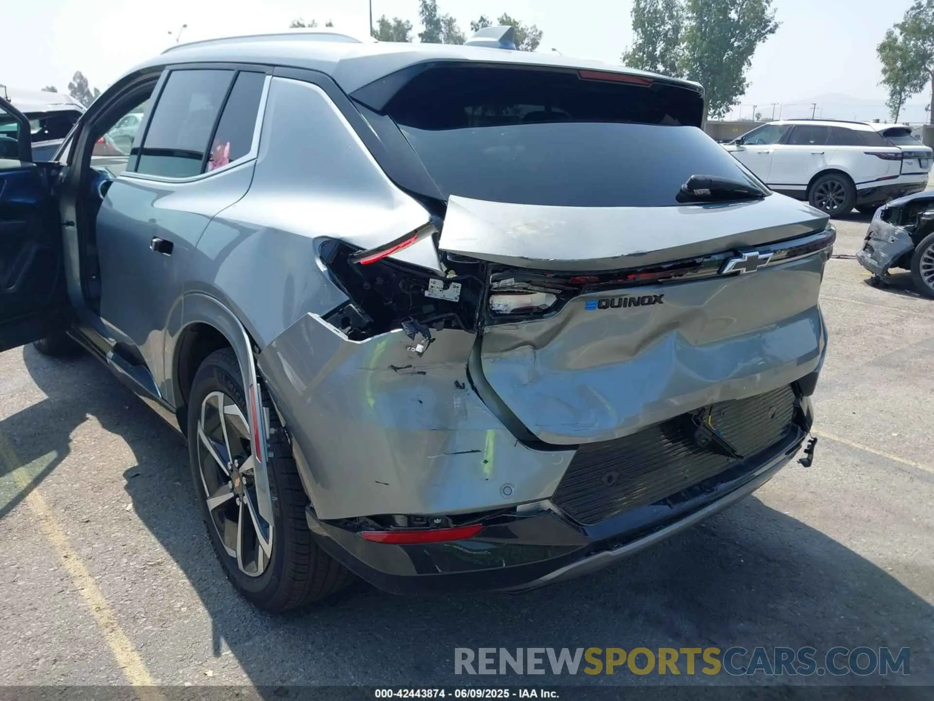 6 Photograph of a damaged car 3GN7DLRP6RS285191 CHEVROLET EQUINOX EV 2024