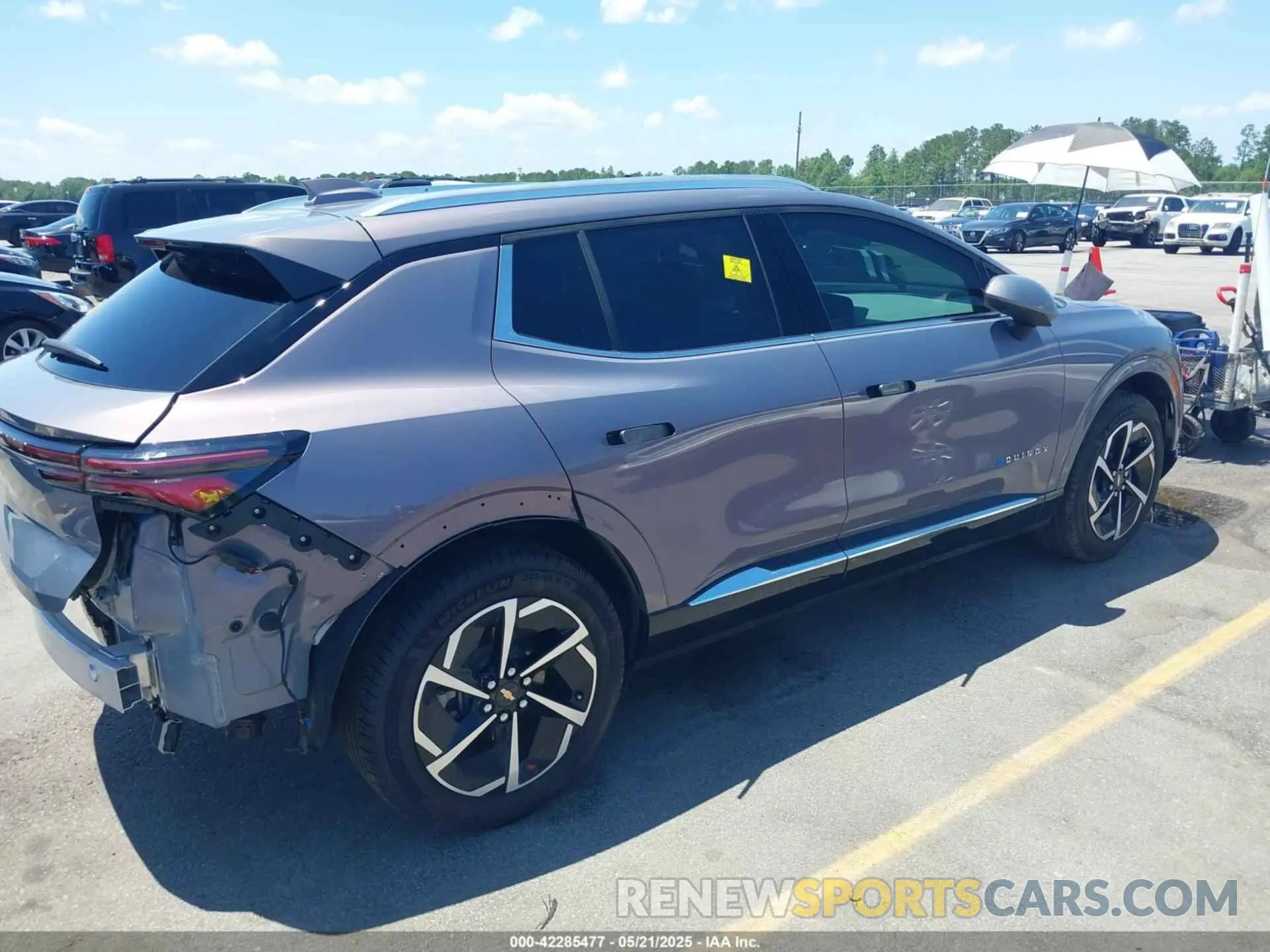 4 Photograph of a damaged car 3GN7DLRP7RS268626 CHEVROLET EQUINOX EV 2024