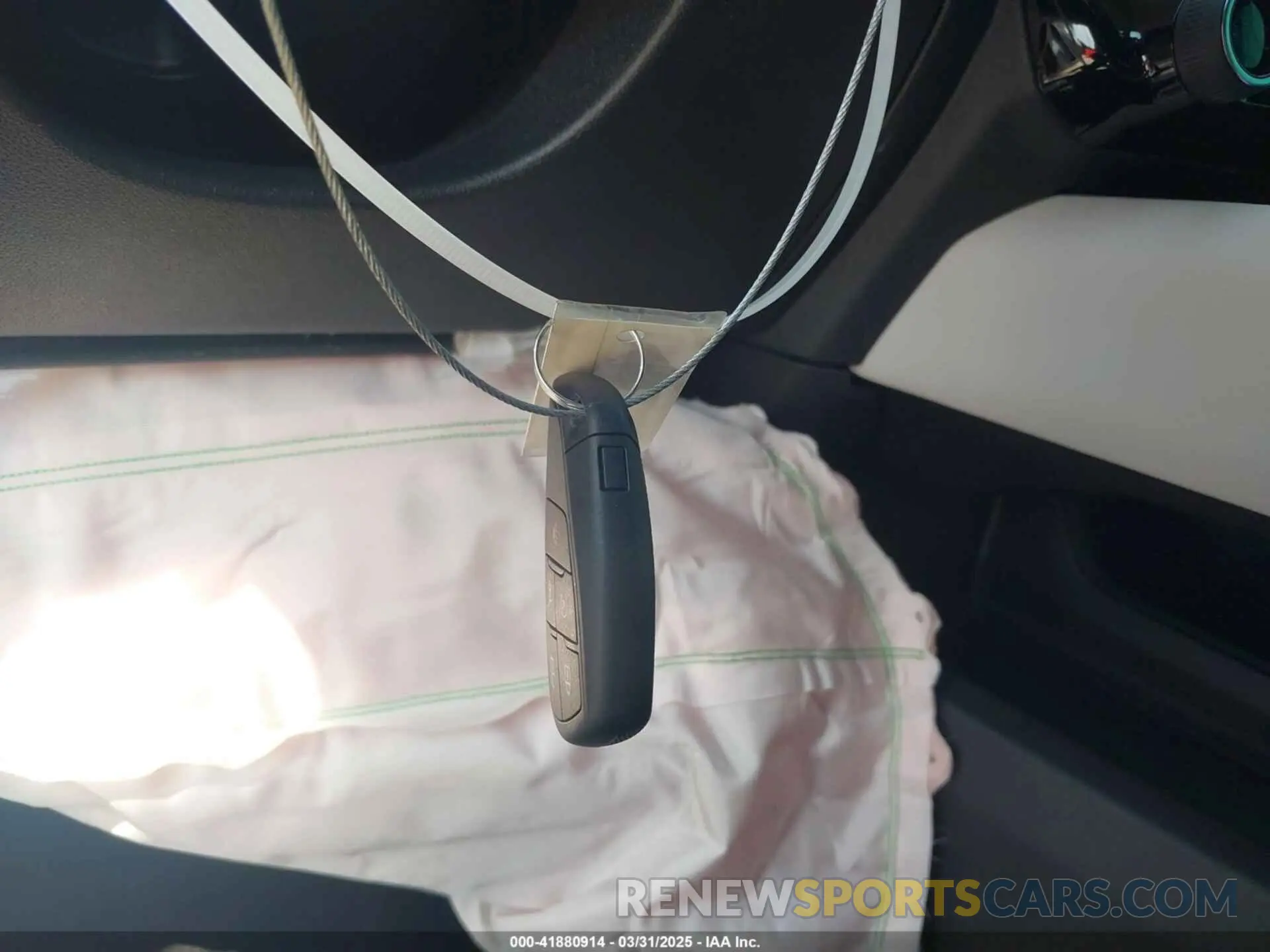 11 Photograph of a damaged car 3GN7DLRPXSS146025 CHEVROLET EQUINOX EV 2025