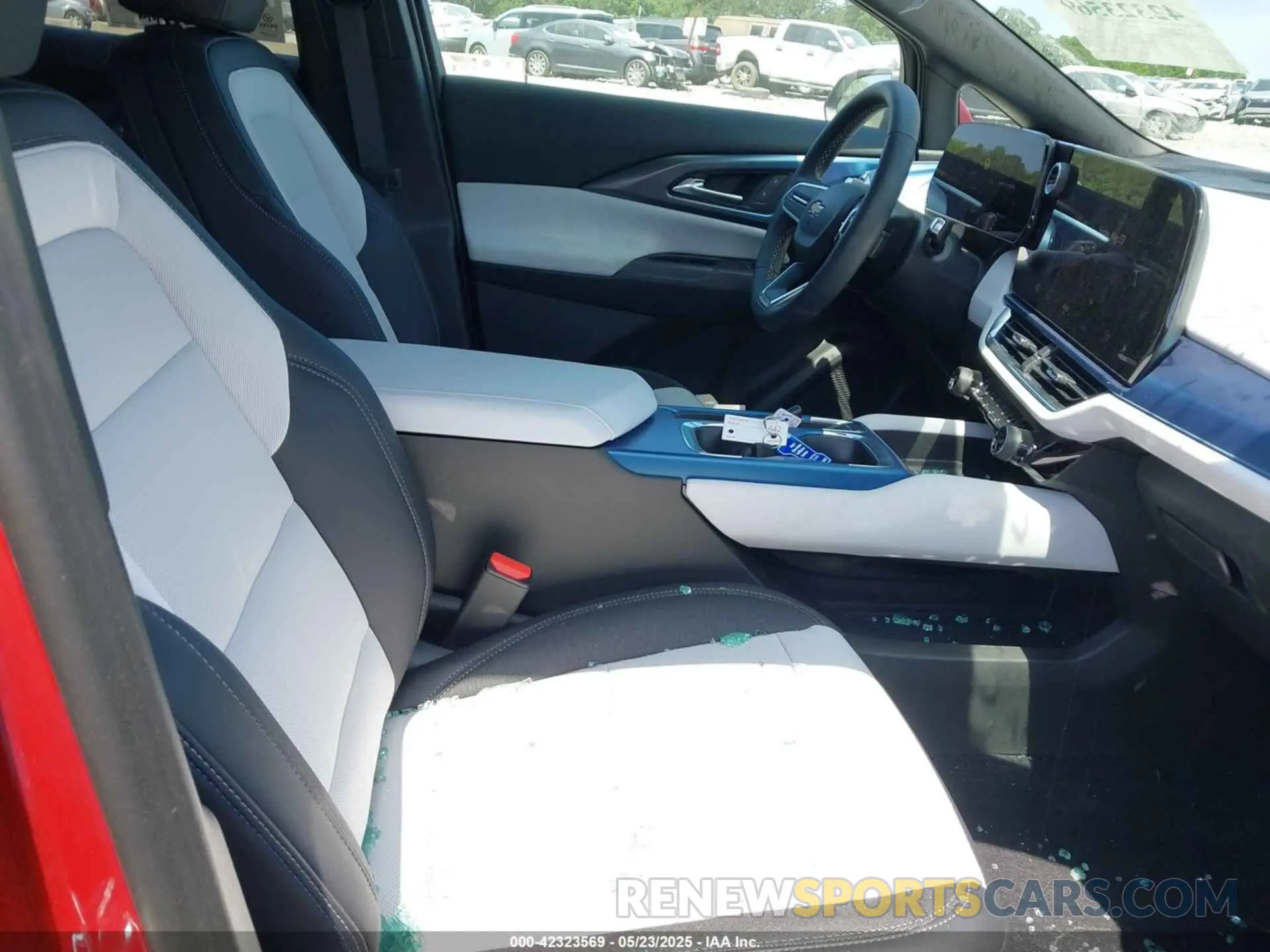 5 Photograph of a damaged car 3GN7DNRP3SS203130 CHEVROLET EQUINOX EV 2025