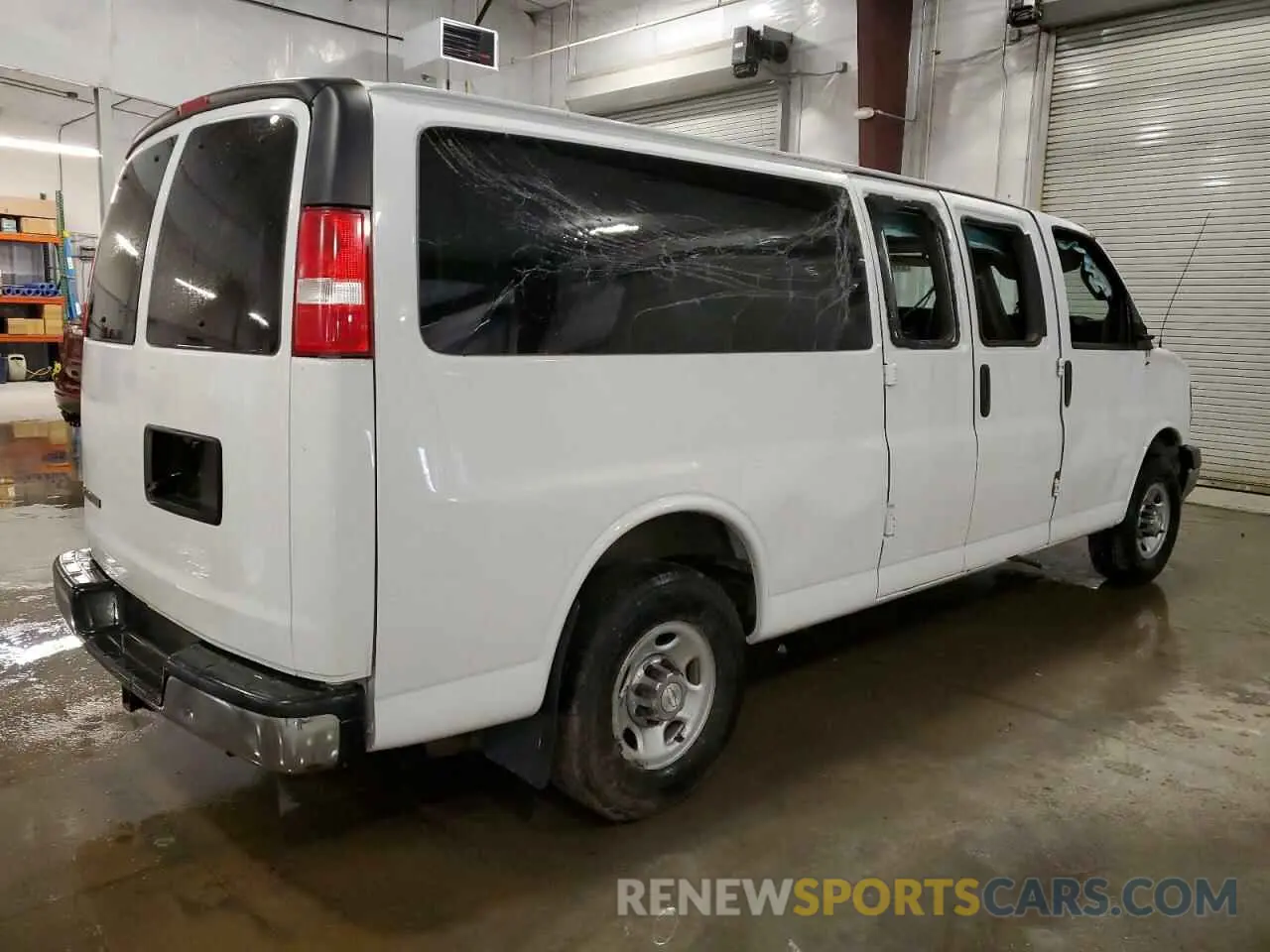 3 Photograph of a damaged car 1GAZGPFP2K1287251 CHEVROLET EXPRESS 2019
