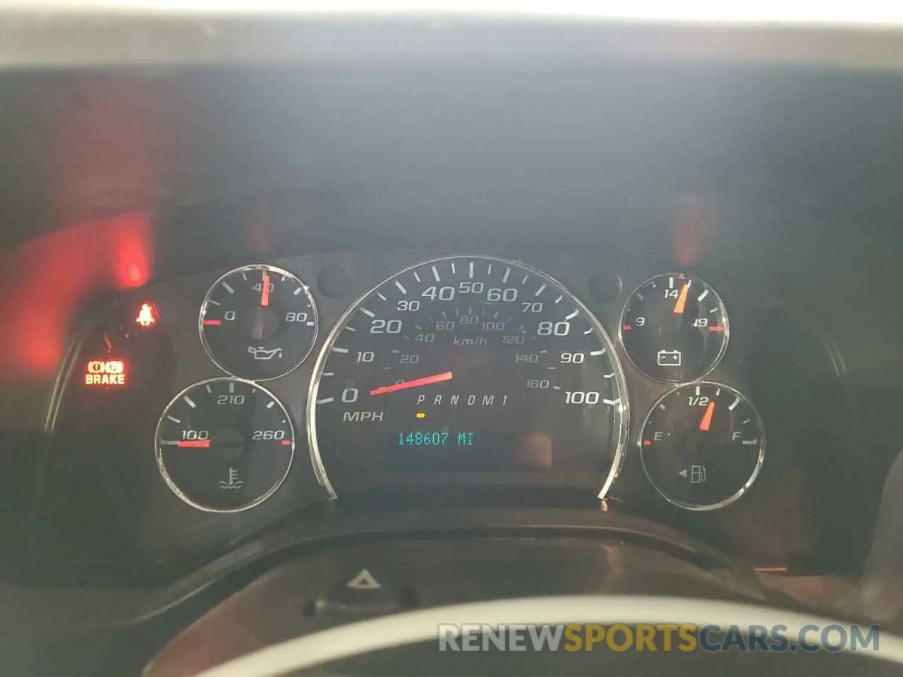 9 Photograph of a damaged car 1GCWGAFP4K1227186 CHEVROLET EXPRESS 2019