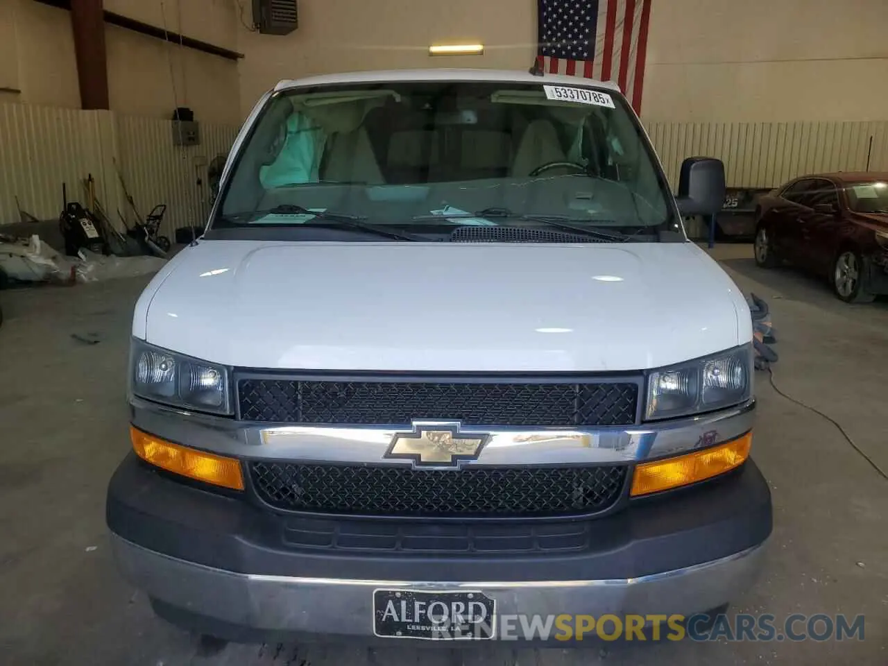 5 Photograph of a damaged car 1GAWGFFP0L1269040 CHEVROLET EXPRESS 2020
