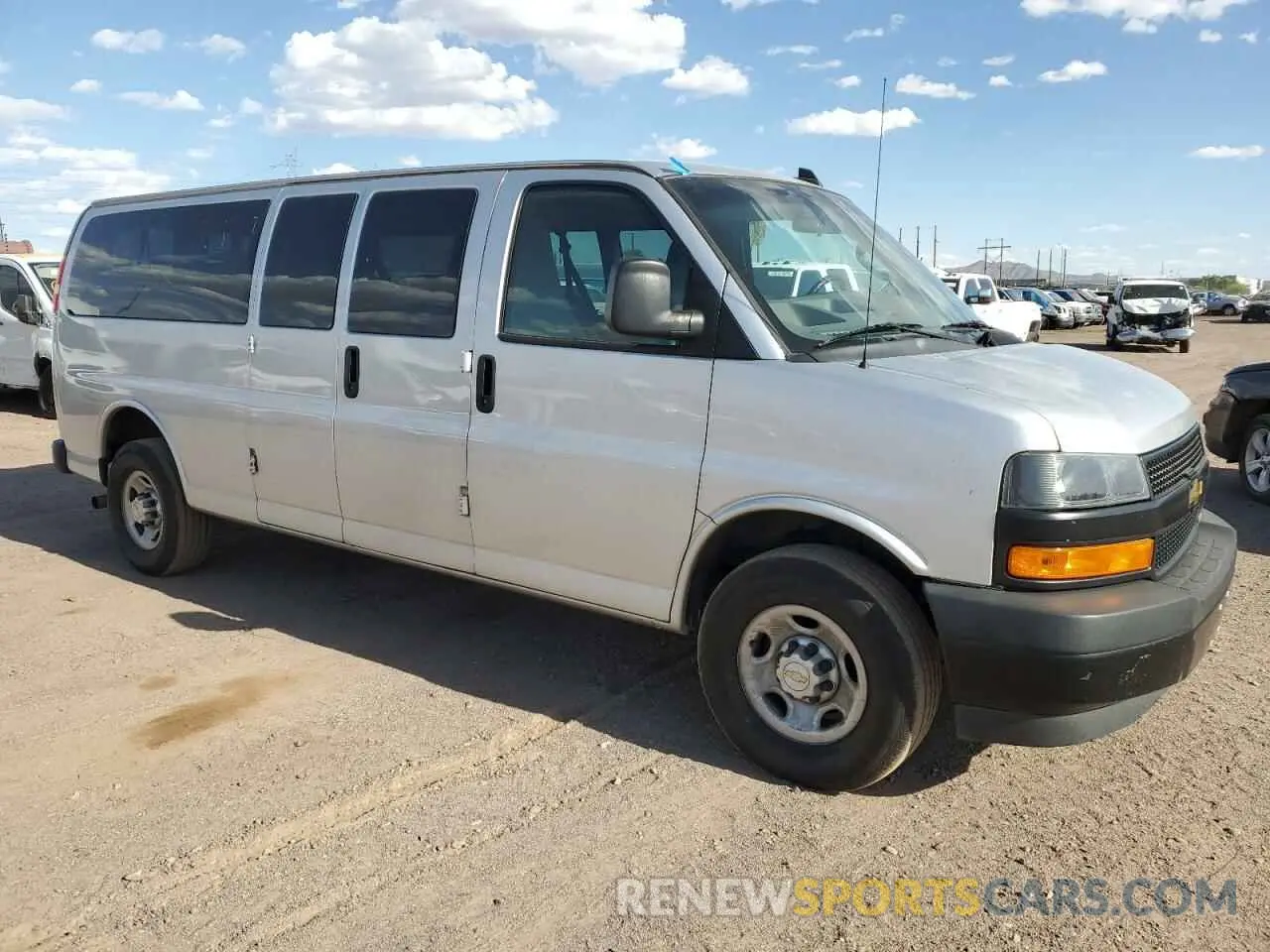 4 Photograph of a damaged car 1GAZGNFP5L1268456 CHEVROLET EXPRESS 2020