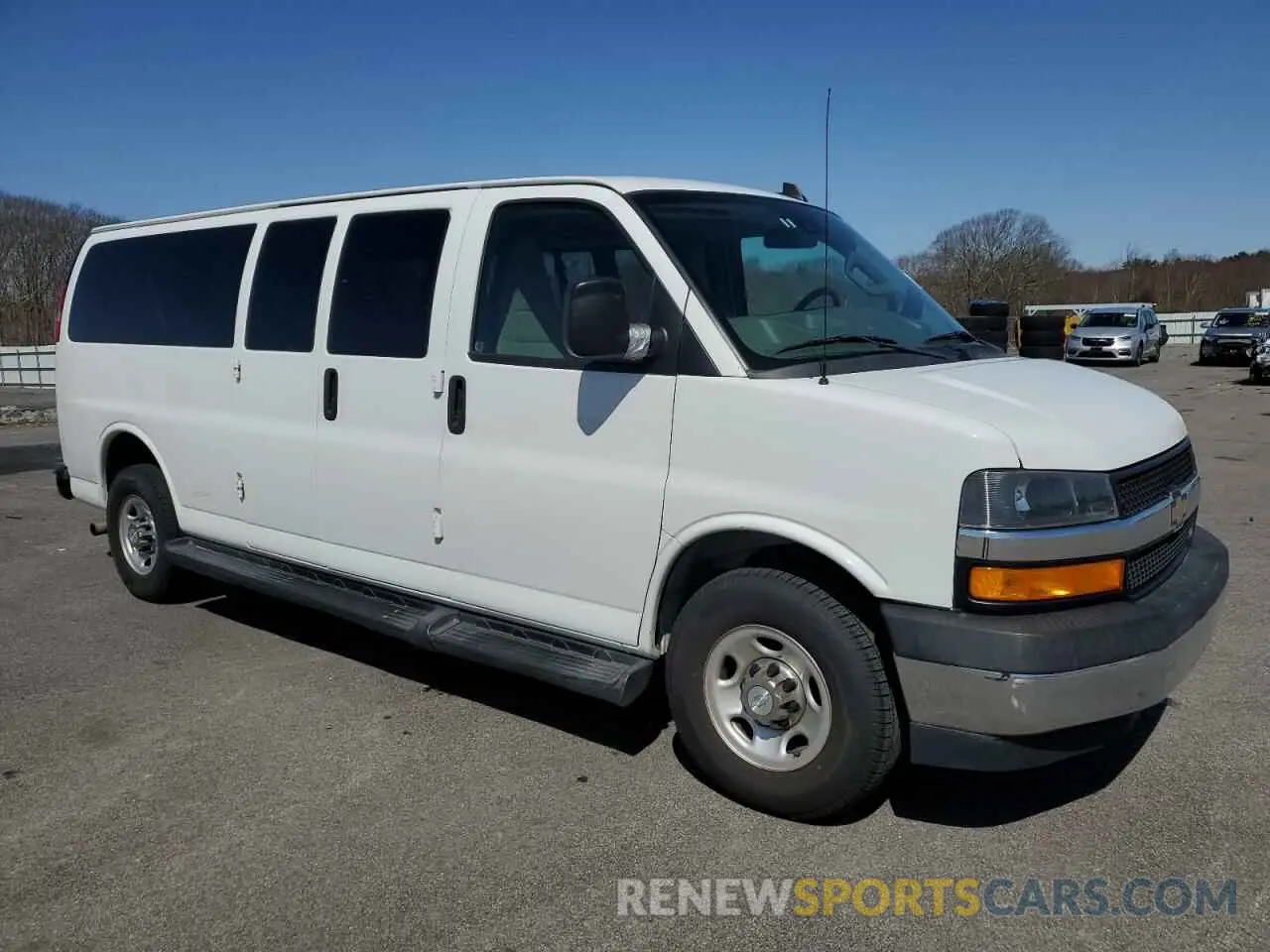4 Фотография поврежденного автомобиля 1GAZGPFG8L1176429 CHEVROLET EXPRESS 2020