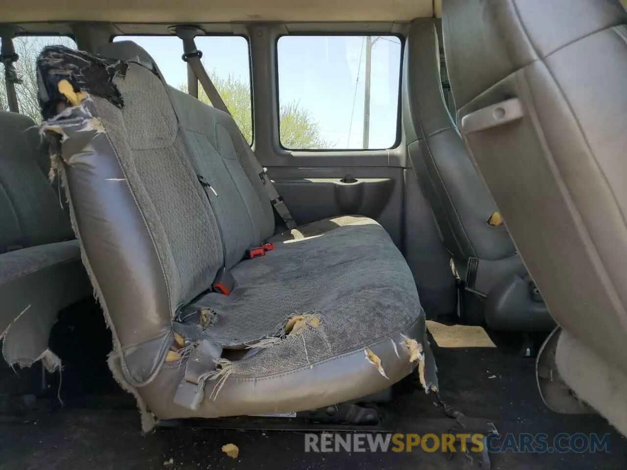 11 Photograph of a damaged car 1GAZGPFP1L1268224 CHEVROLET EXPRESS 2020