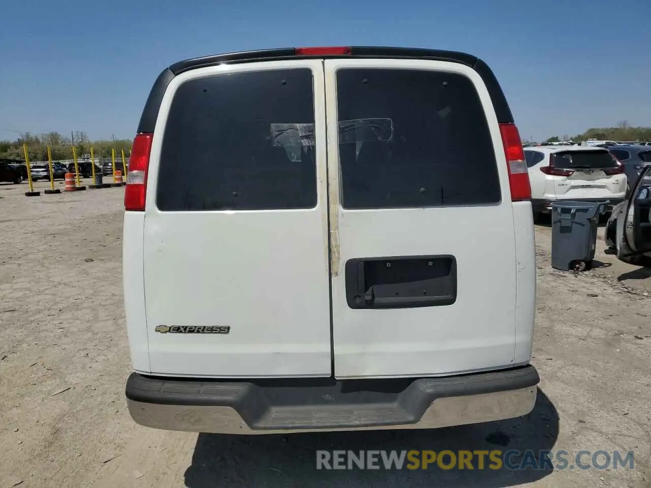 6 Photograph of a damaged car 1GAZGPFP1L1268224 CHEVROLET EXPRESS 2020