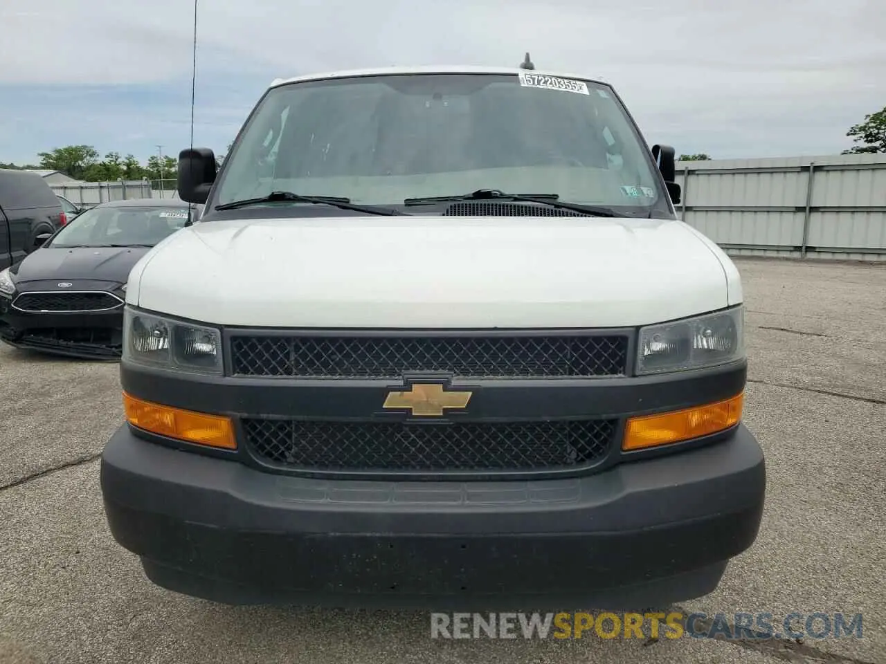 5 Photograph of a damaged car 1GCWGAFP4L1248766 CHEVROLET EXPRESS 2020