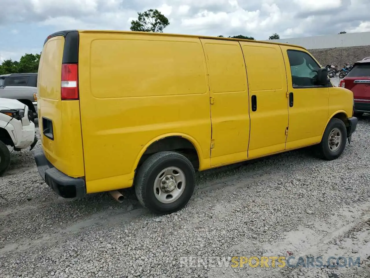 3 Photograph of a damaged car 1GCWGAFP5L1159031 CHEVROLET EXPRESS 2020