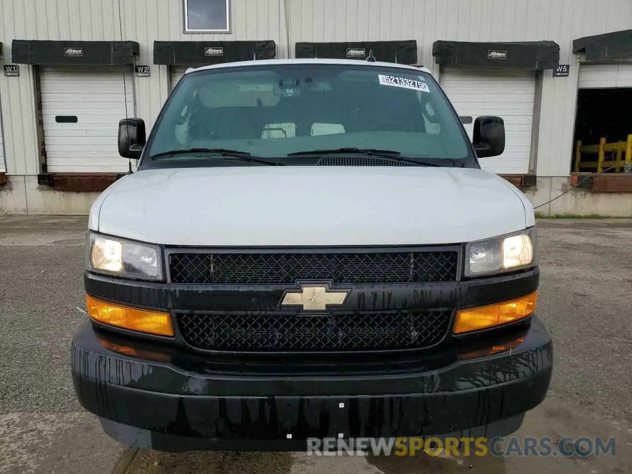 5 Фотография поврежденного автомобиля 1GCWGBFB5L1153692 CHEVROLET EXPRESS 2020